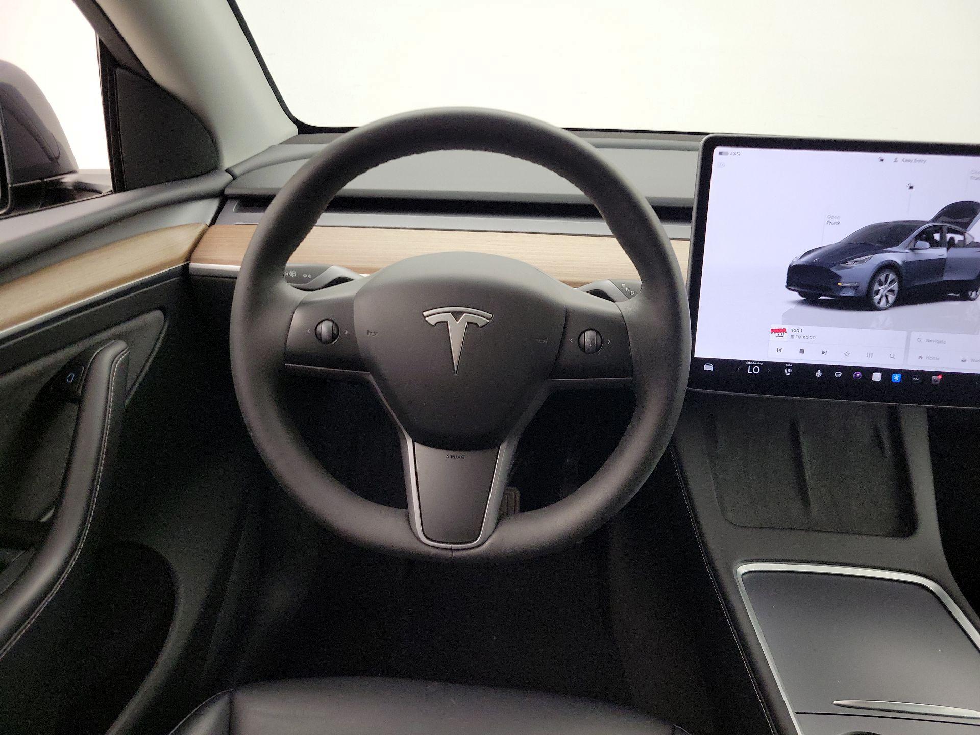 Thumbnail: 2023 Tesla Model Y - 10