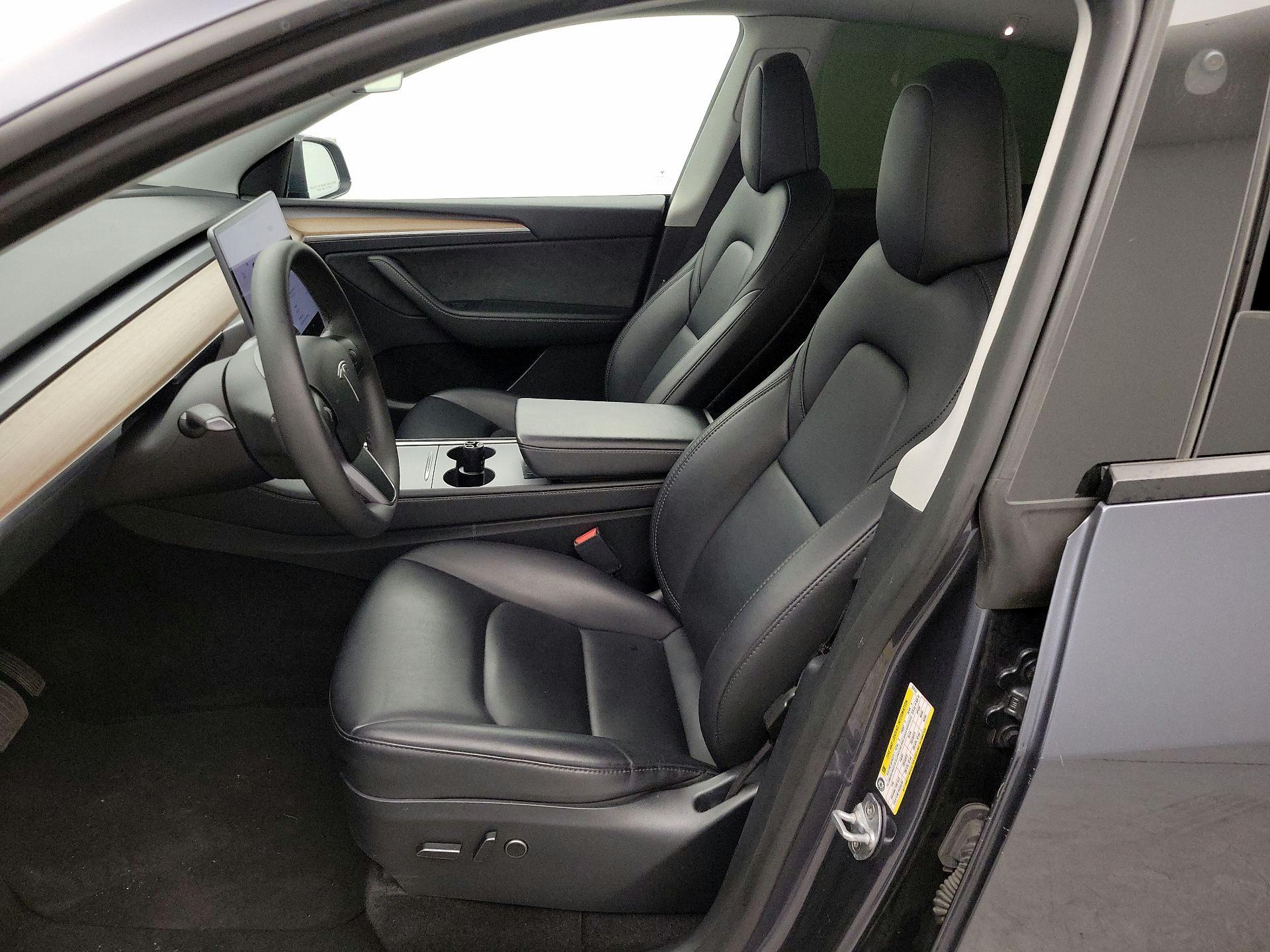 Thumbnail: 2023 Tesla Model Y - 11