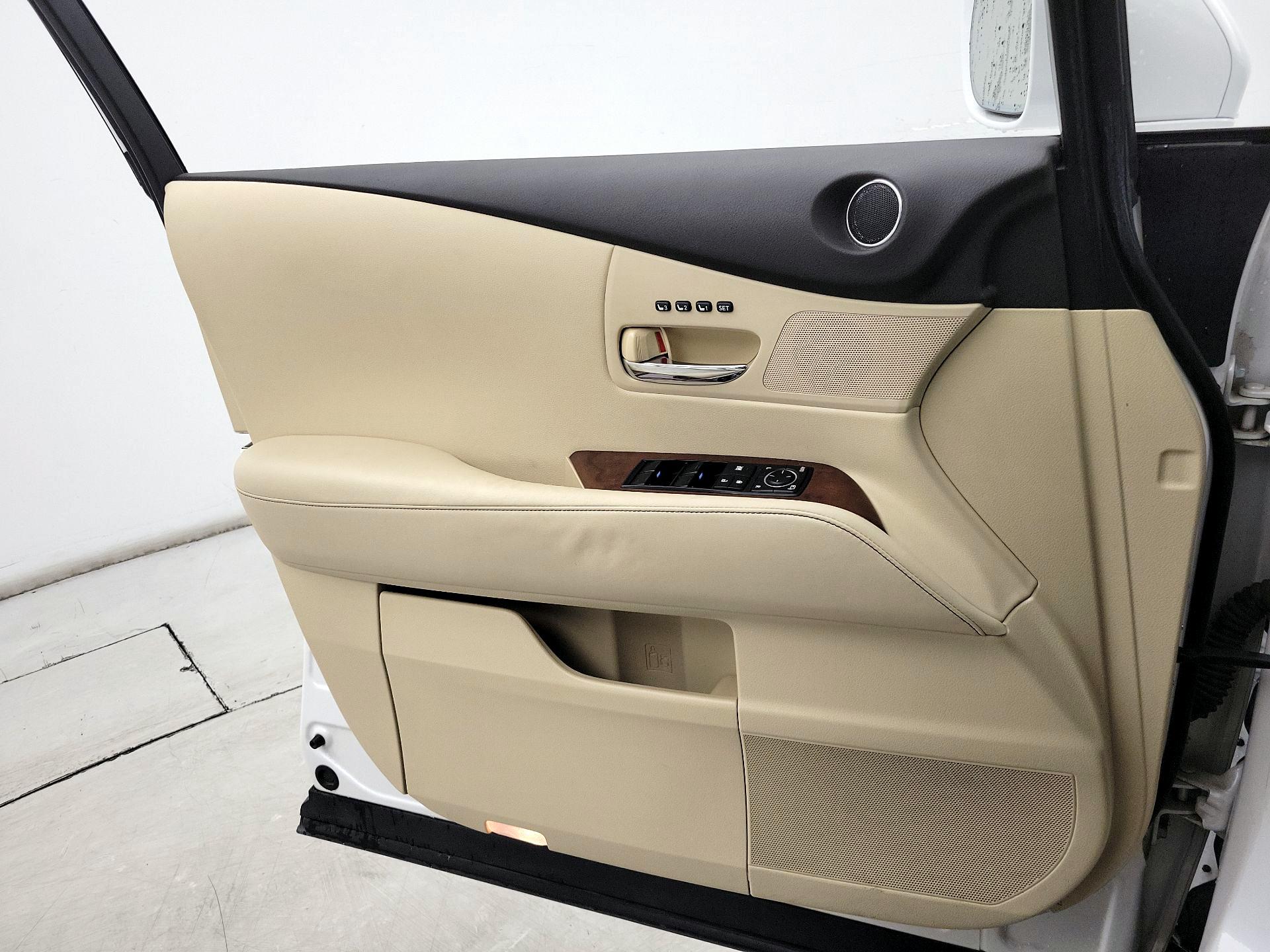 Thumbnail: 2014 Lexus RX - 12