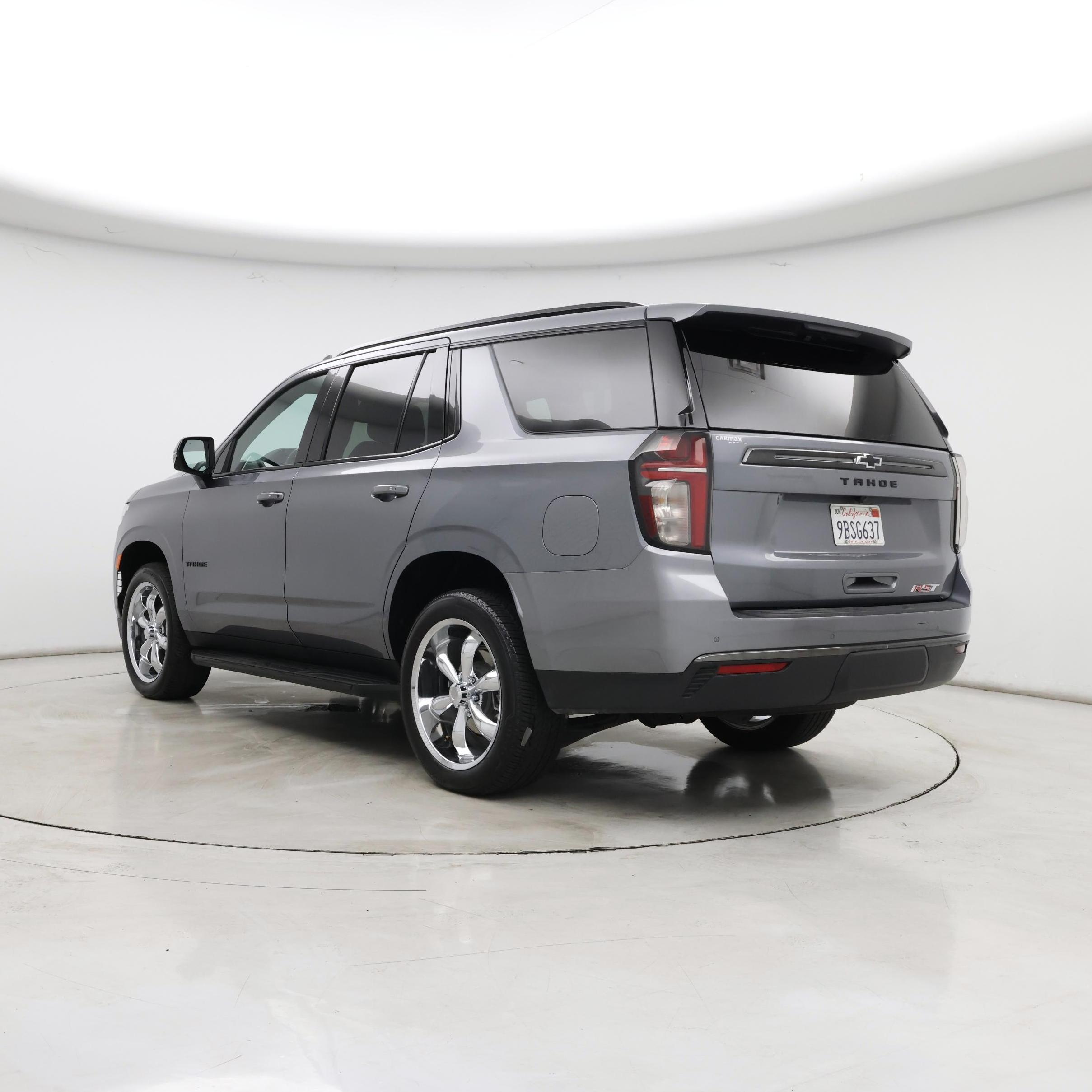 Thumbnail: 2022 Chevrolet Tahoe - 2