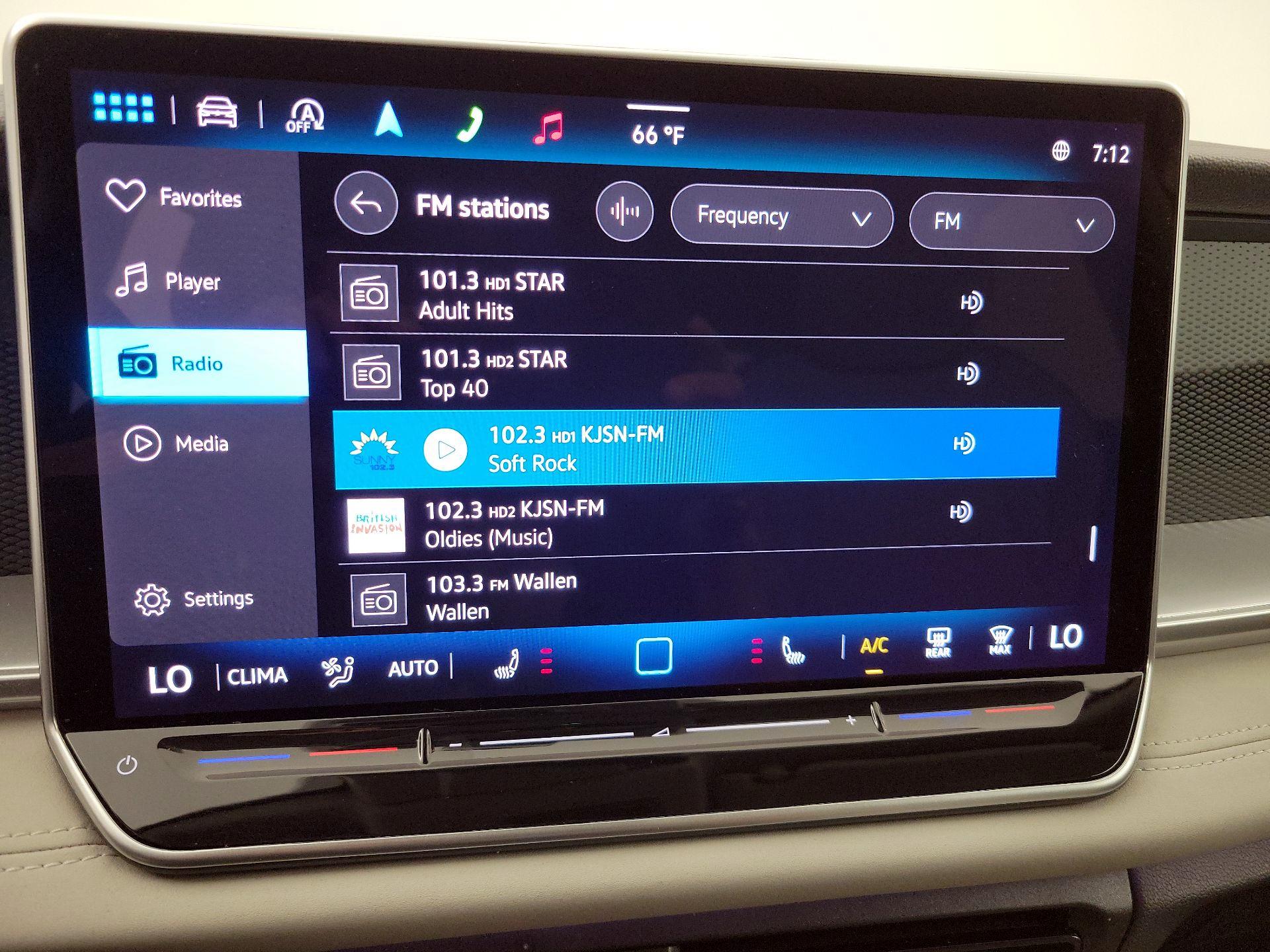 Thumbnail: 2025 Volkswagen Tiguan - 15