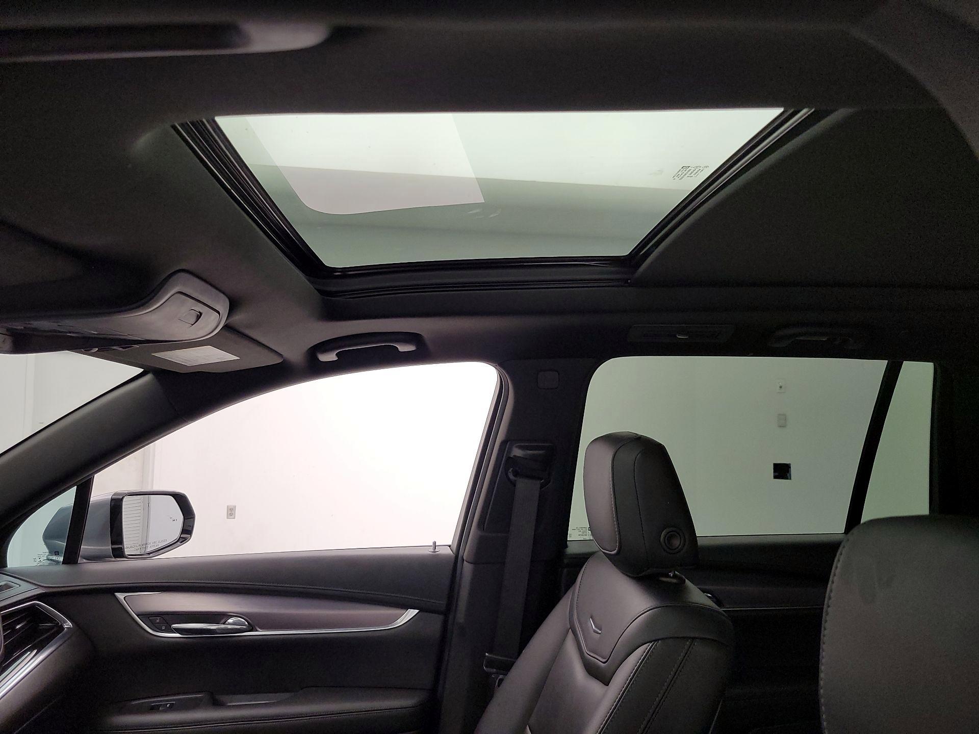 Thumbnail: 2022 Cadillac XT6 - 19
