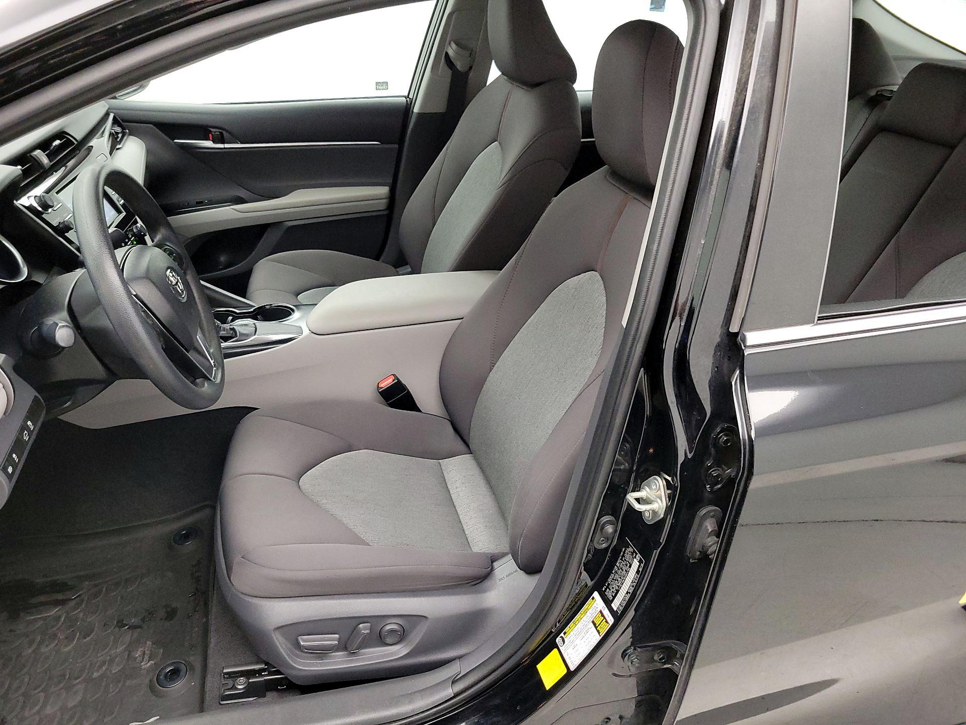 Thumbnail: 2019 Toyota Camry - 11