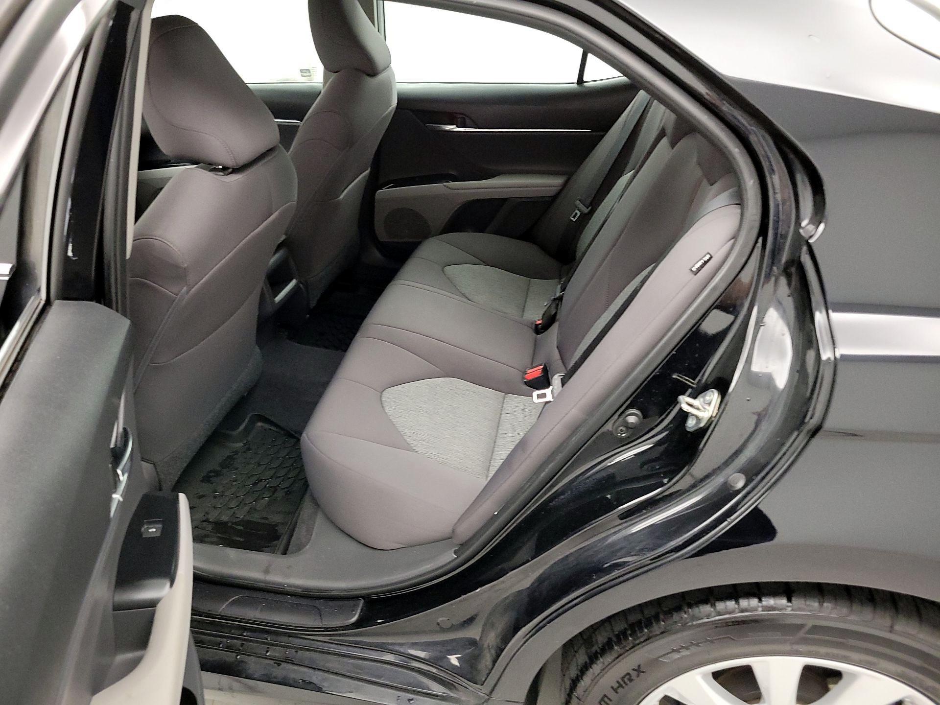 Thumbnail: 2019 Toyota Camry - 19