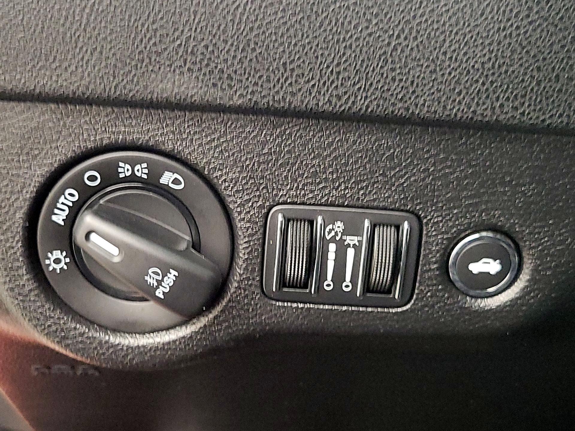 Thumbnail: 2021 Dodge Charger - 13