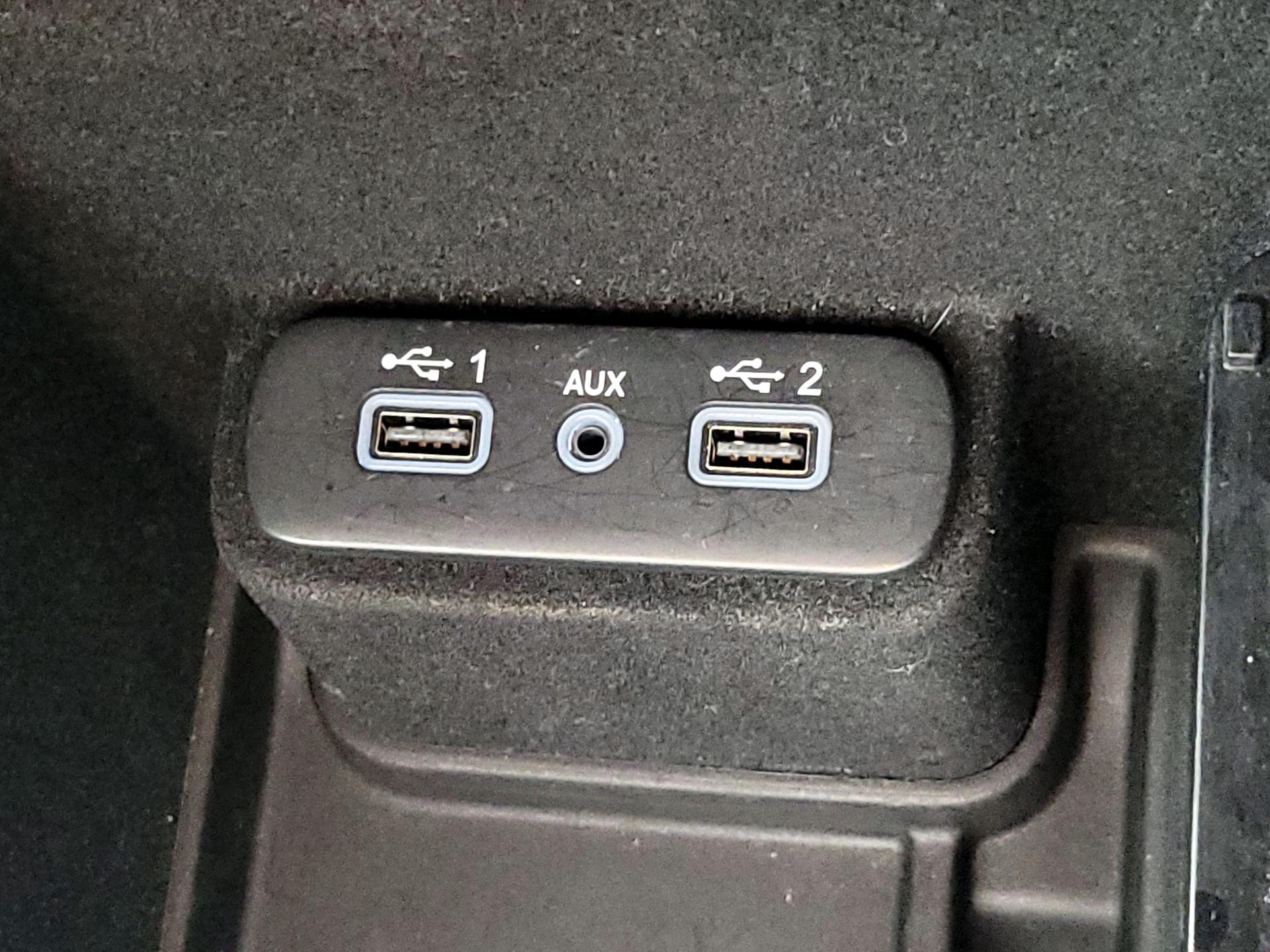 Thumbnail: 2021 Dodge Charger - 18