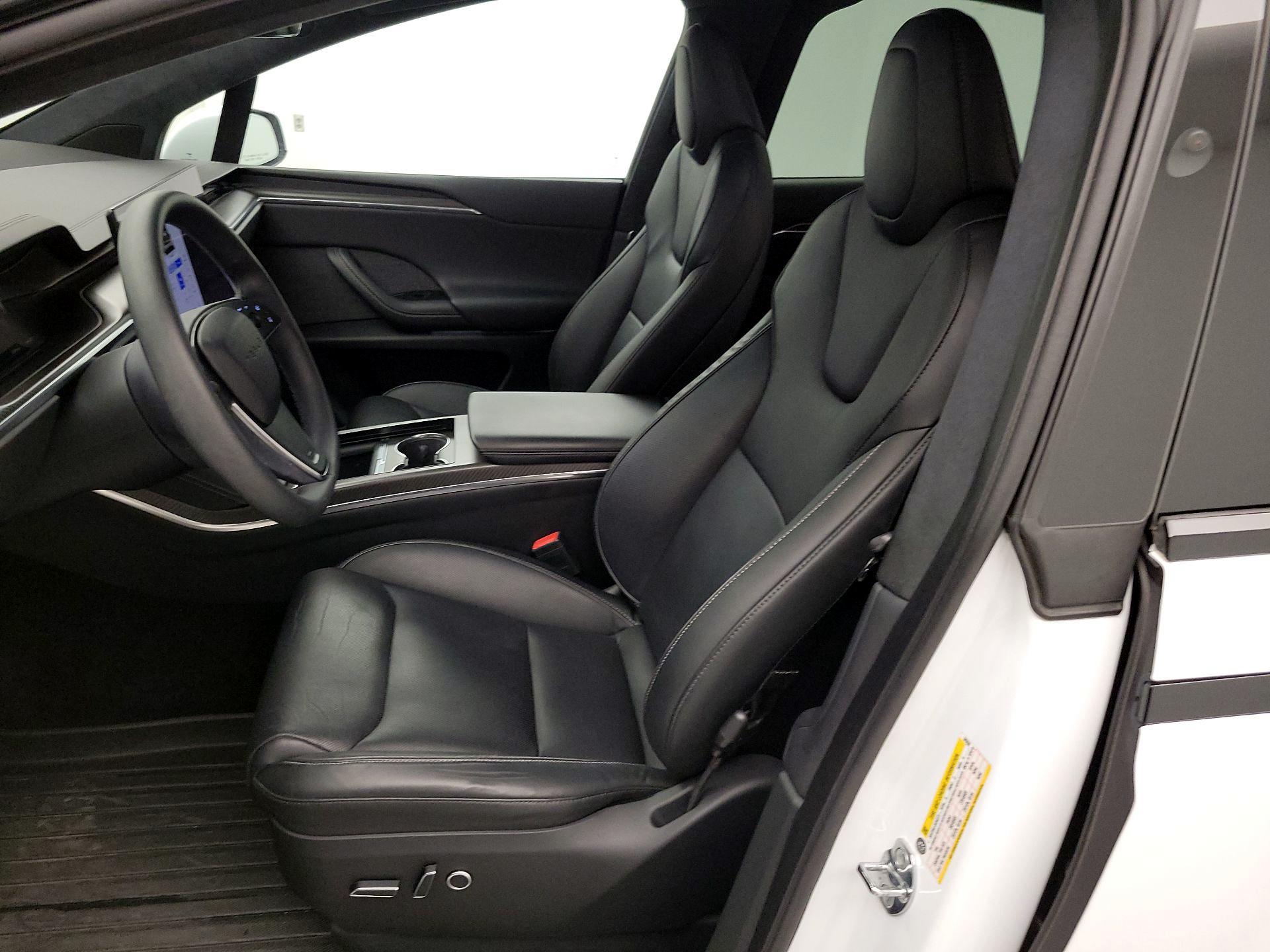 Thumbnail: 2023 Tesla Model X - 11