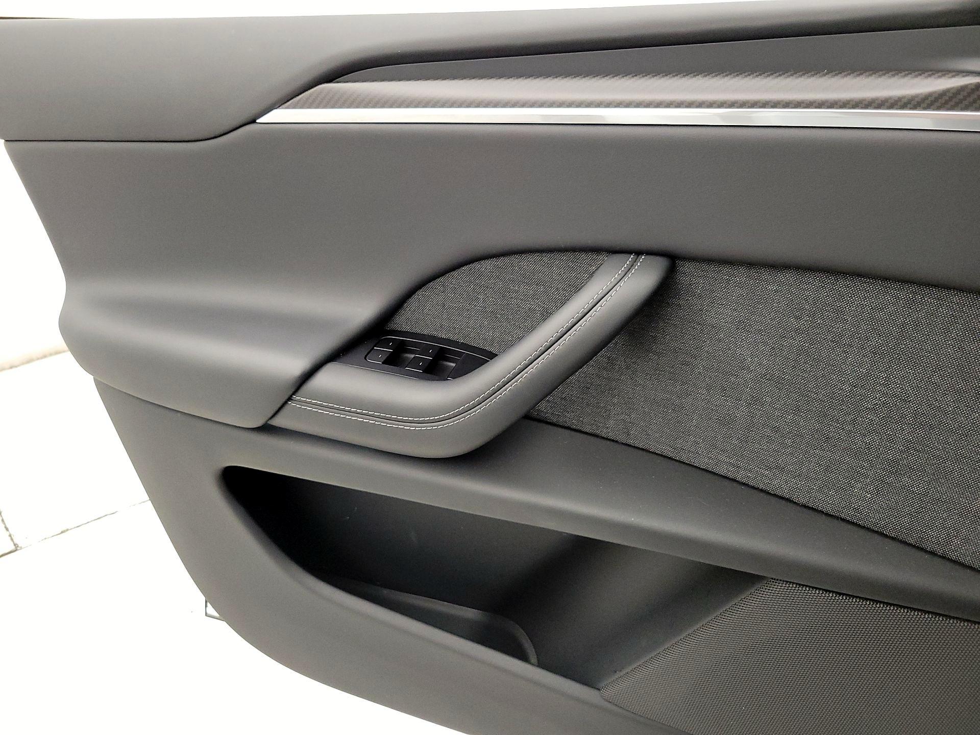 Thumbnail: 2023 Tesla Model X - 12