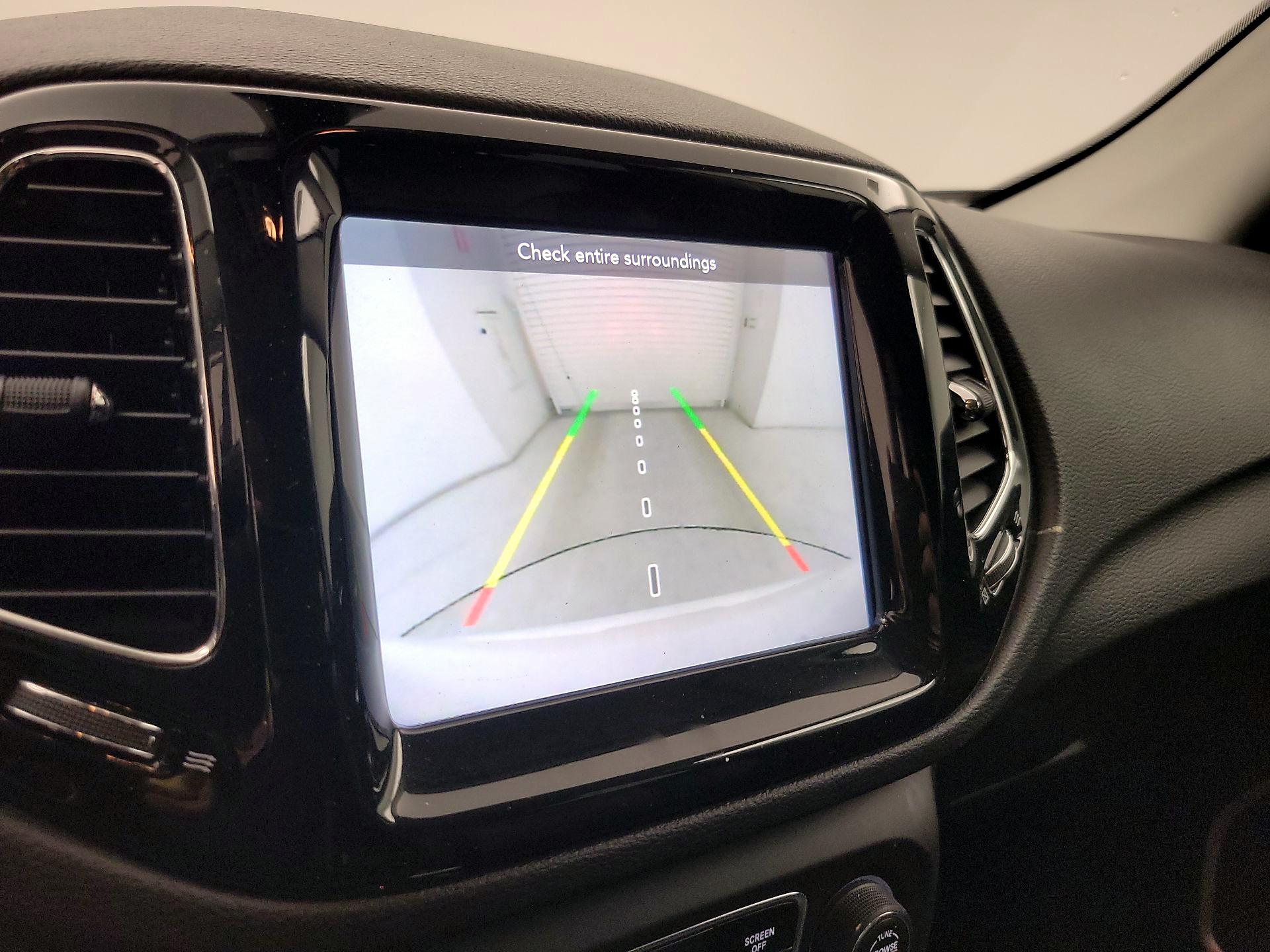 Thumbnail: 2019 Jeep Compass - 14