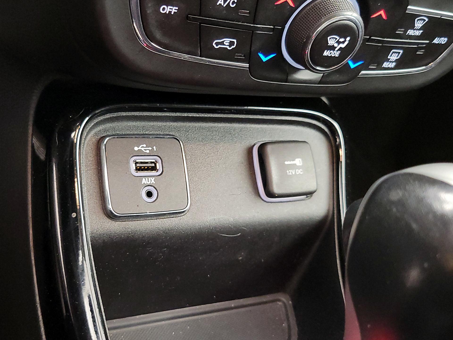 Thumbnail: 2019 Jeep Compass - 18