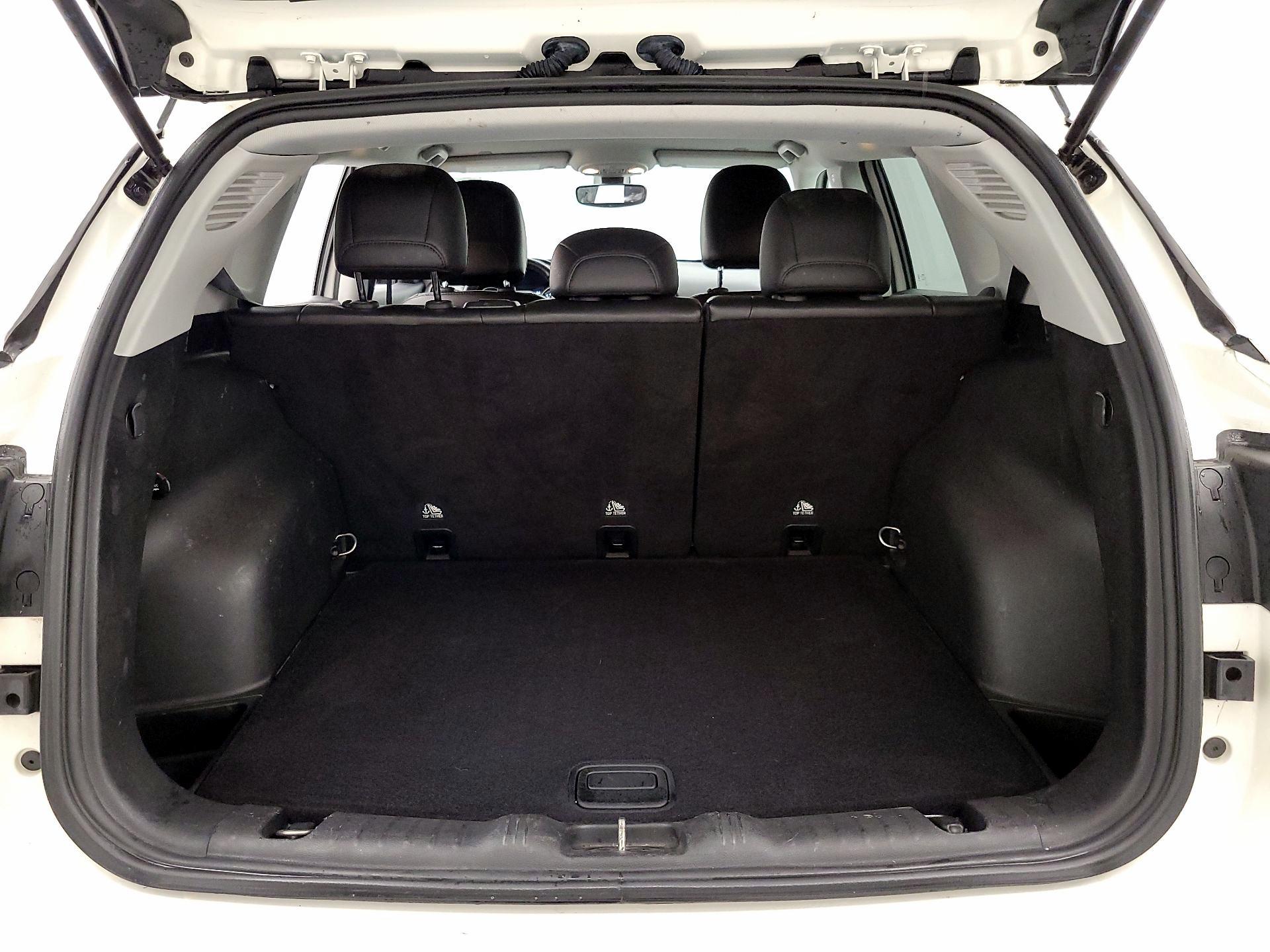 Thumbnail: 2019 Jeep Compass - 20