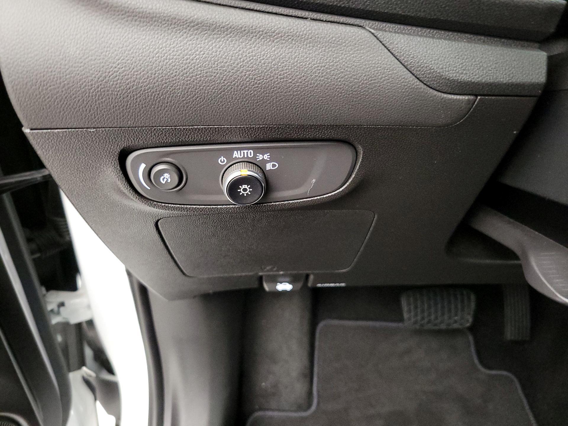 Thumbnail: 2025 Buick Encore GX - 13