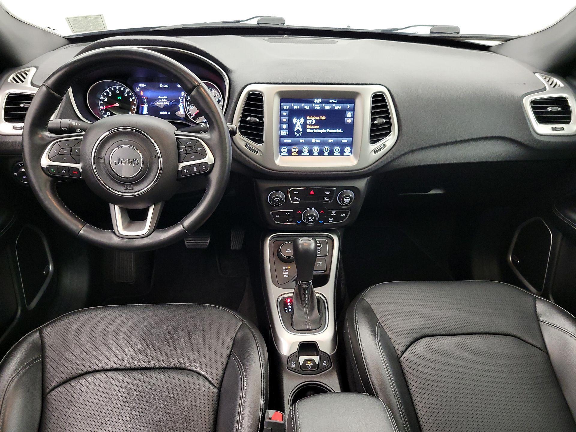 Thumbnail: 2020 Jeep Compass - 9