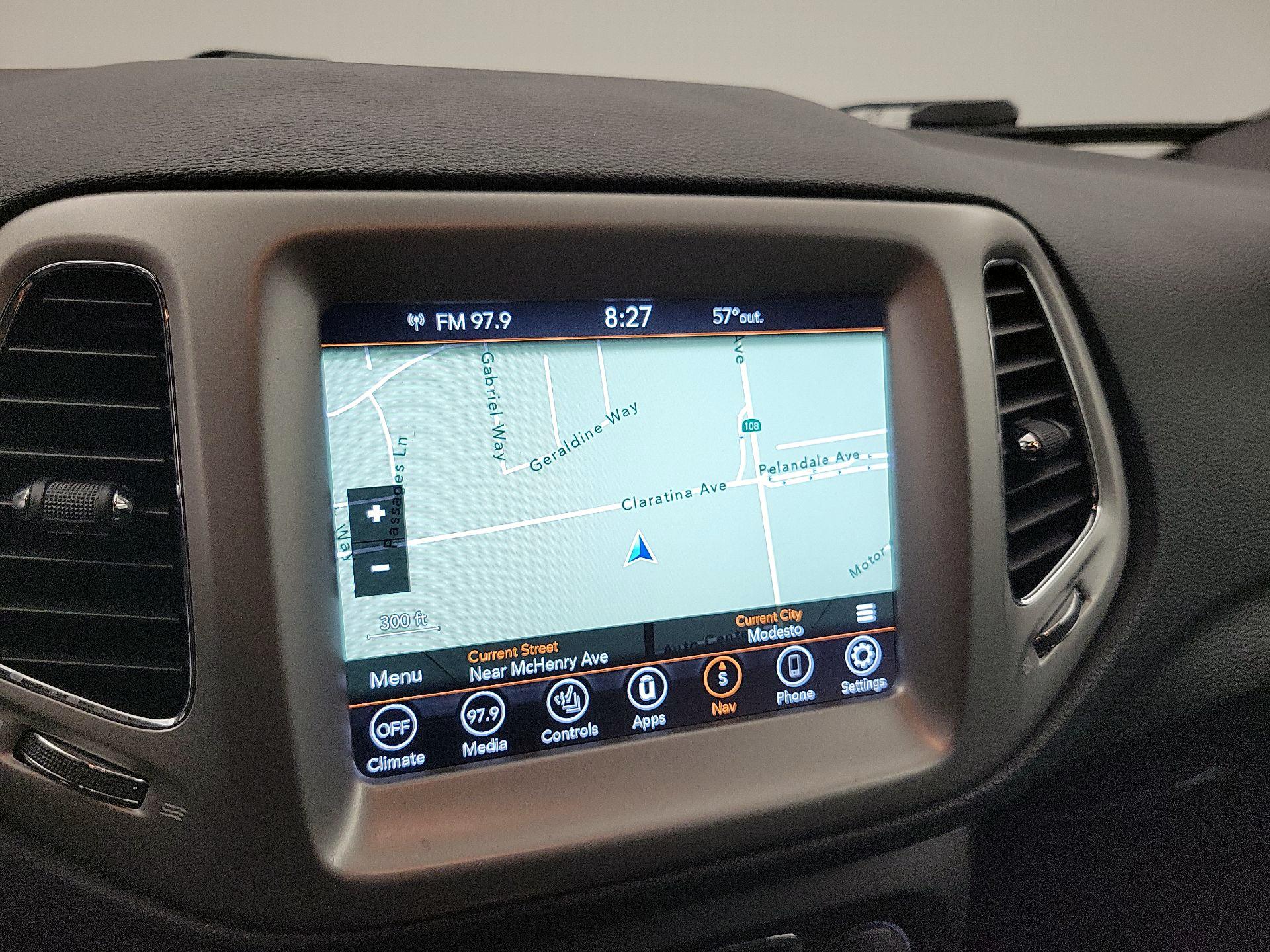 Thumbnail: 2020 Jeep Compass - 14