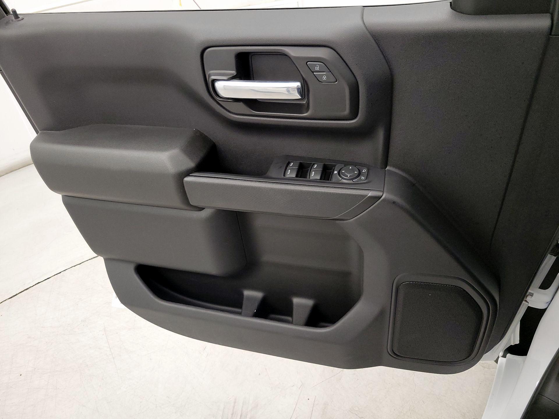 Thumbnail: 2022 Chevrolet Silverado 1500 - 12