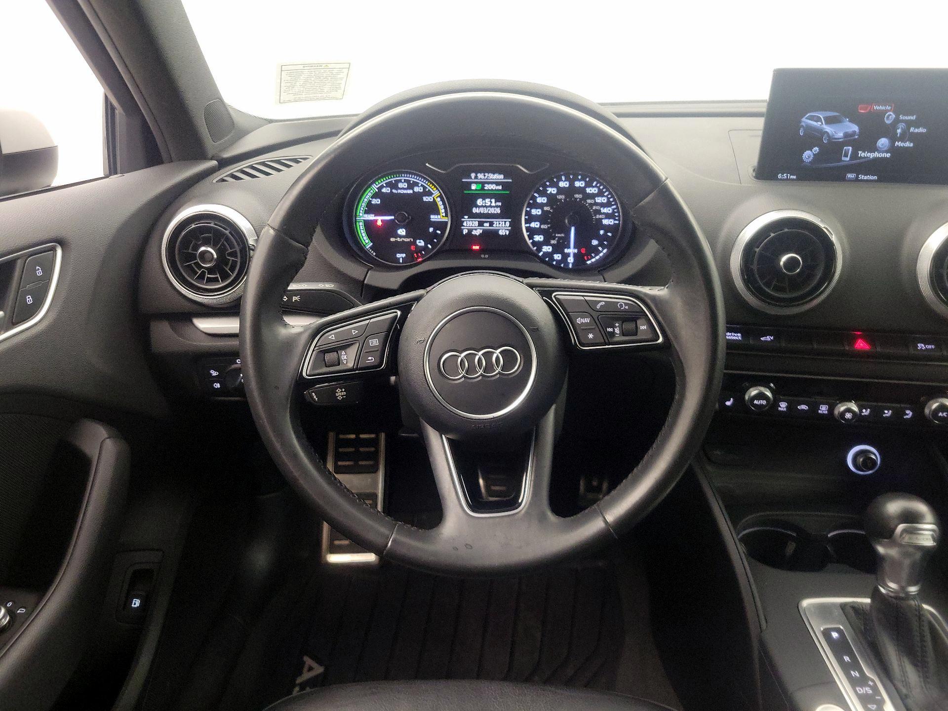 Thumbnail: 2017 Audi A3 - 10