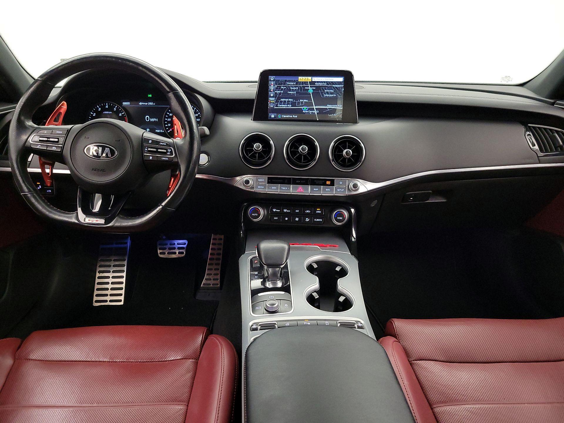 Thumbnail: 2018 Kia Stinger - 9