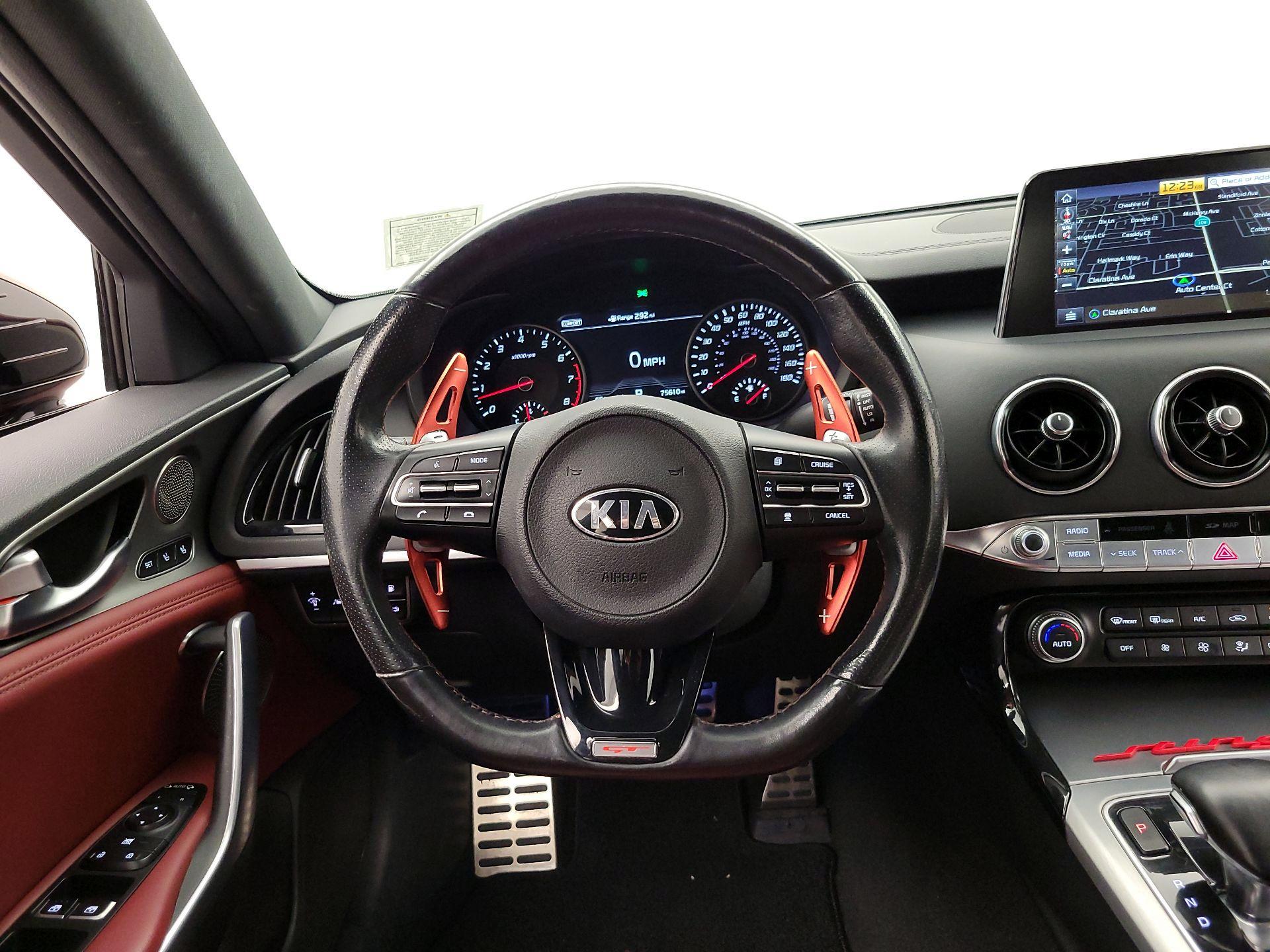 Thumbnail: 2018 Kia Stinger - 10