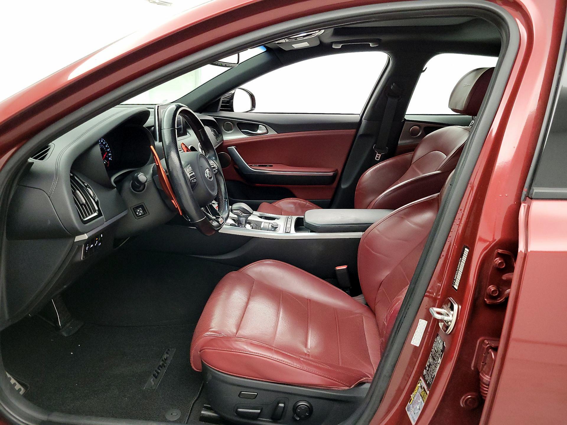 Thumbnail: 2018 Kia Stinger - 11