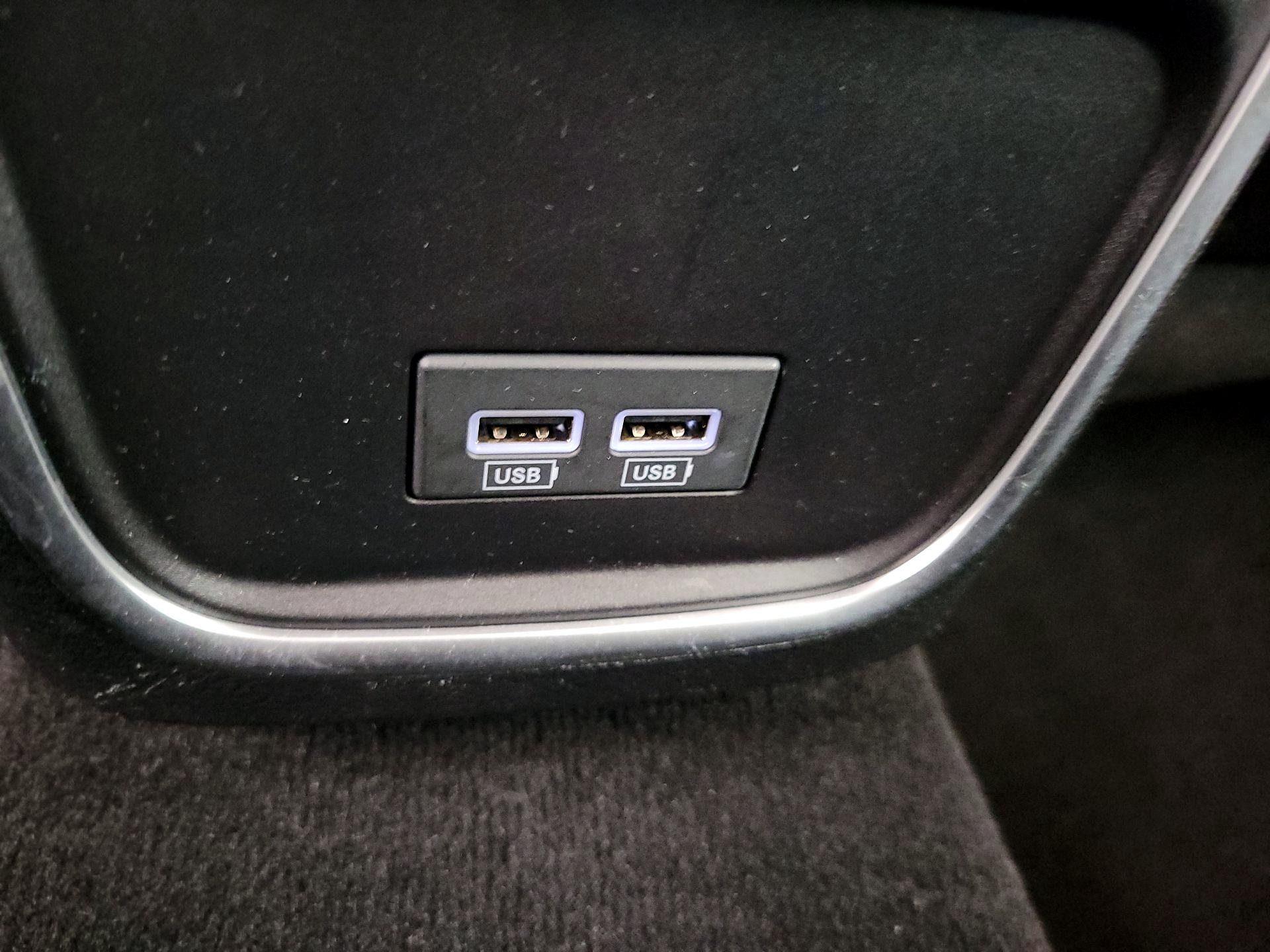 Thumbnail: 2021 Dodge Charger - 18