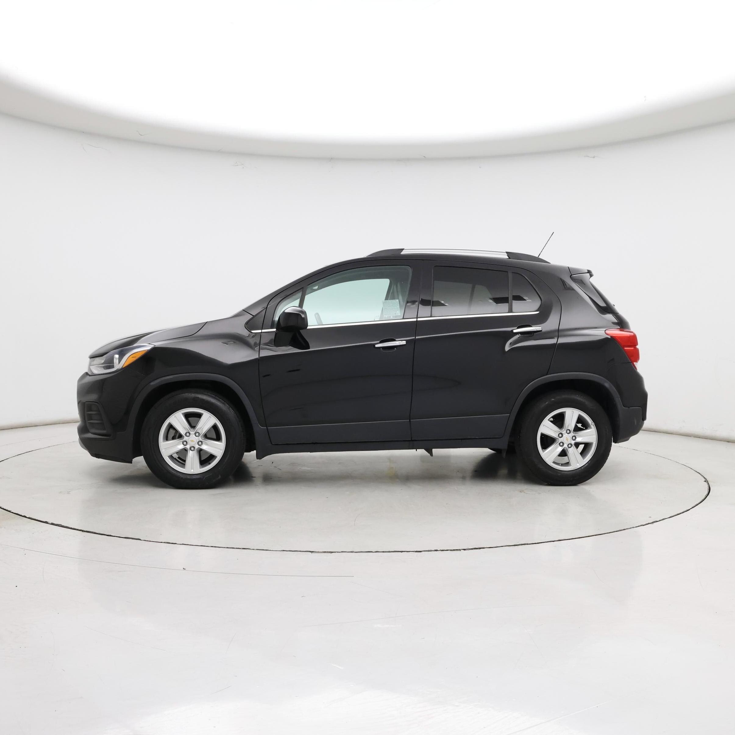 Thumbnail: 2019 Chevrolet Trax - 3