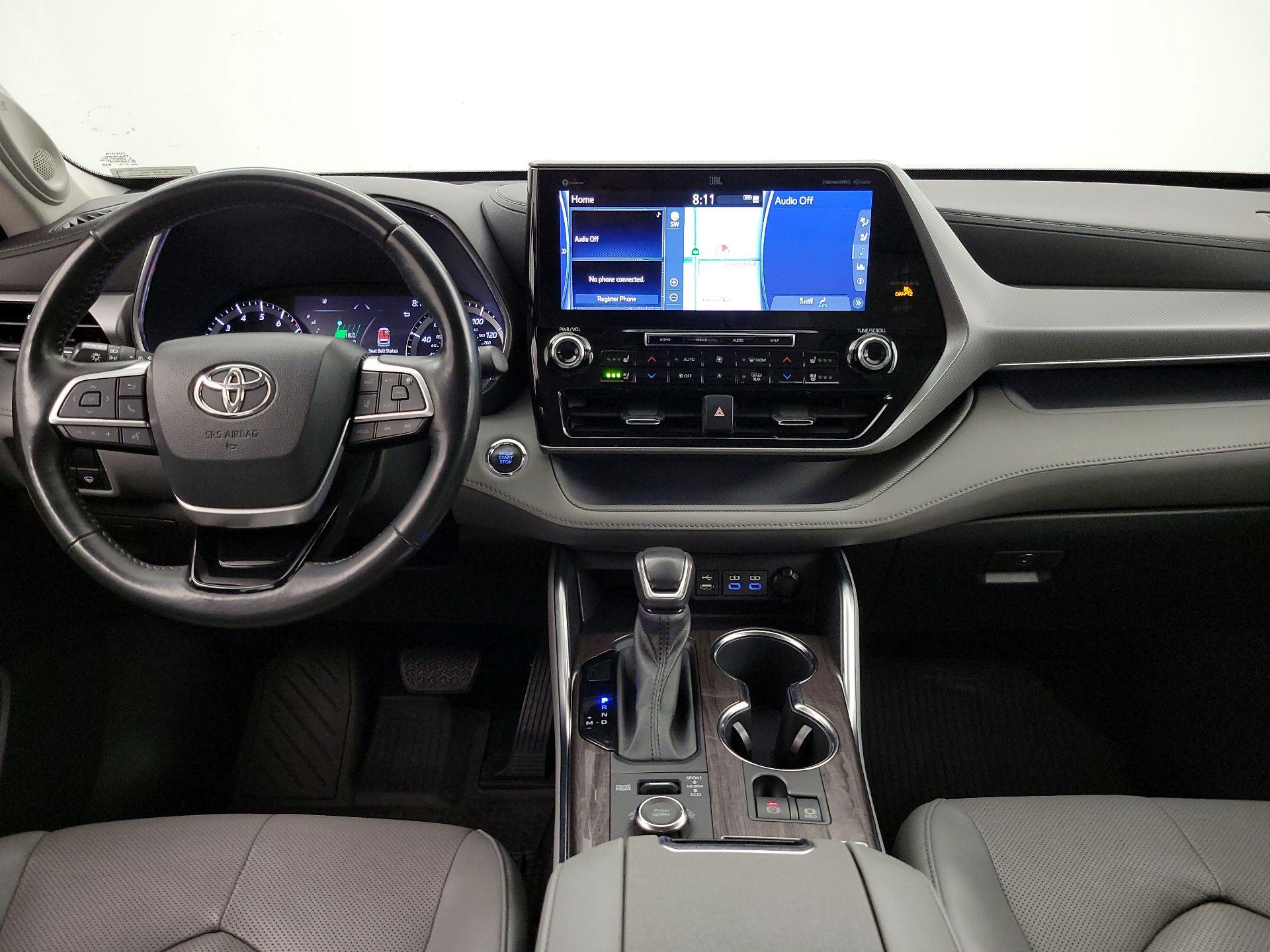 Thumbnail: 2022 Toyota Highlander - 9
