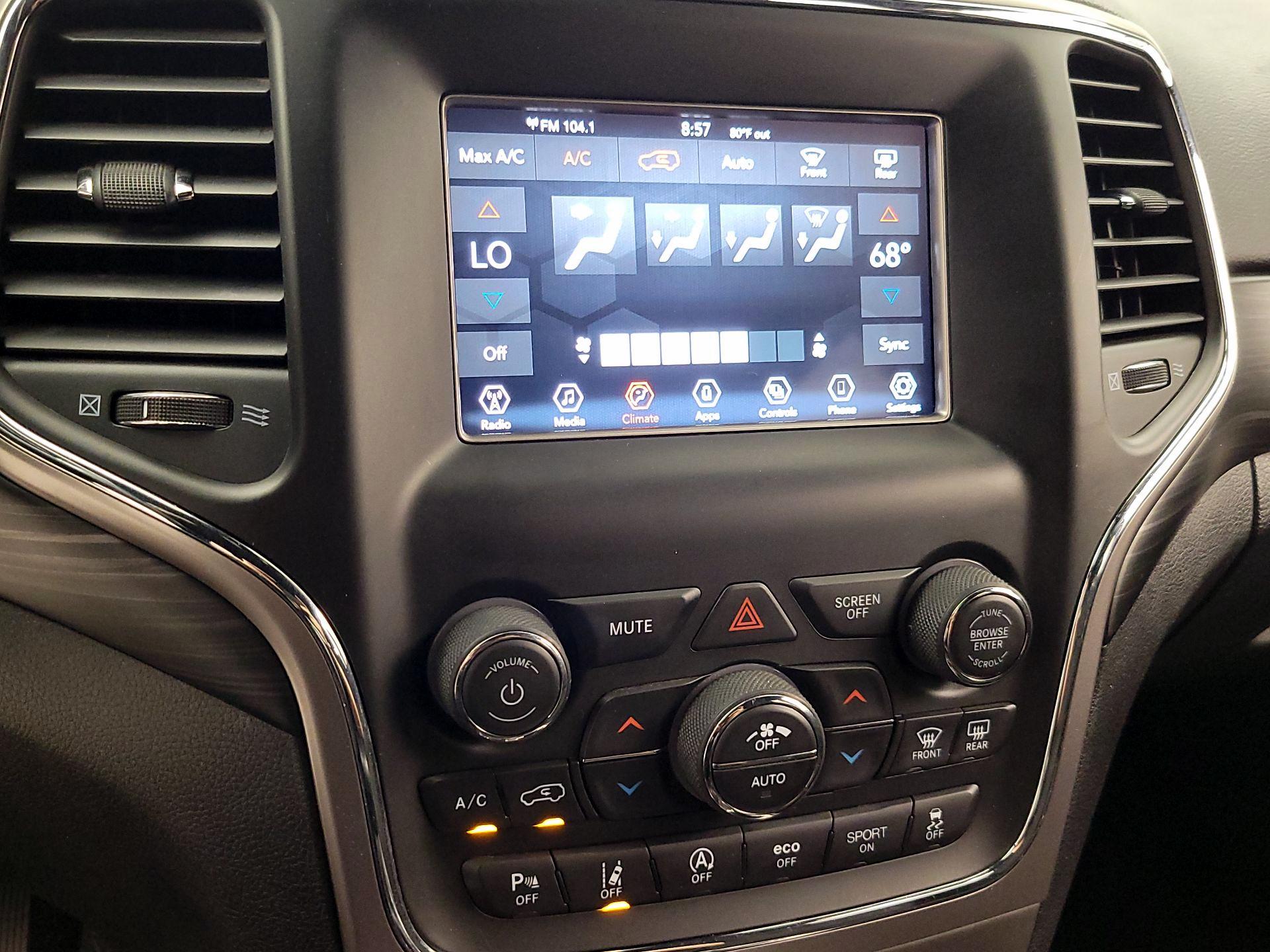 Thumbnail: 2021 Jeep Grand Cherokee - 16