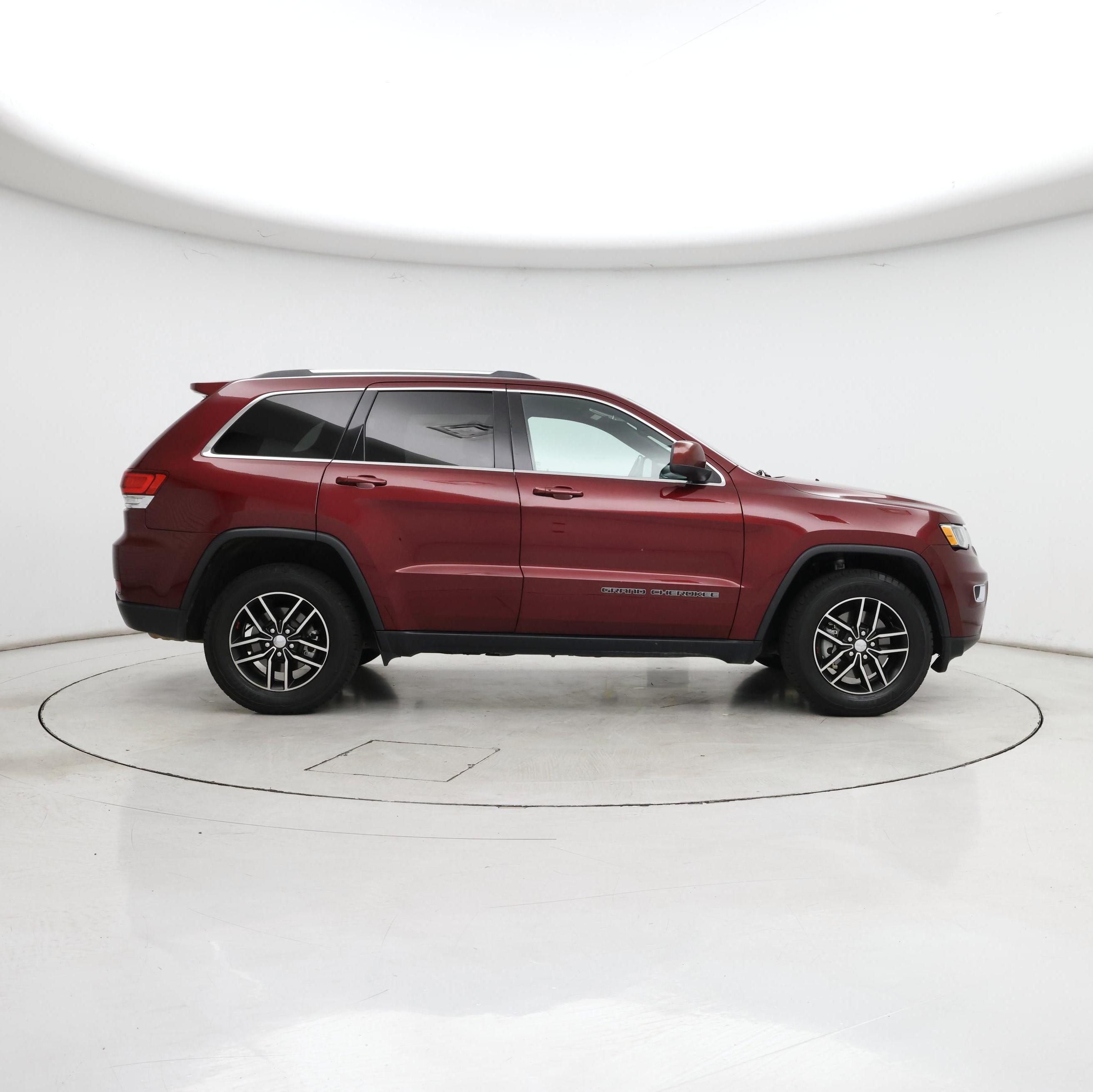 Thumbnail: 2021 Jeep Grand Cherokee - 7