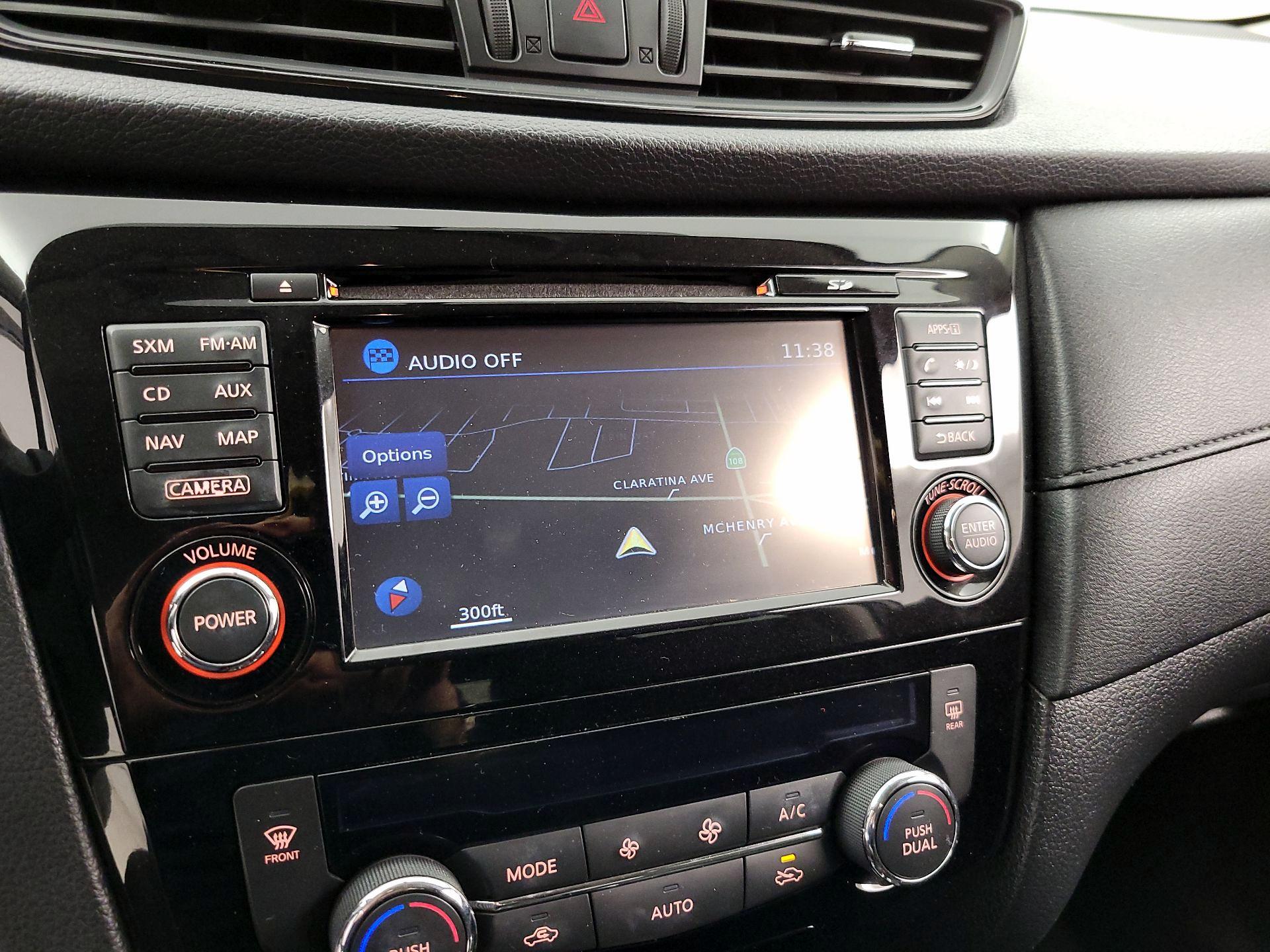 Thumbnail: 2017 Nissan Rogue - 14