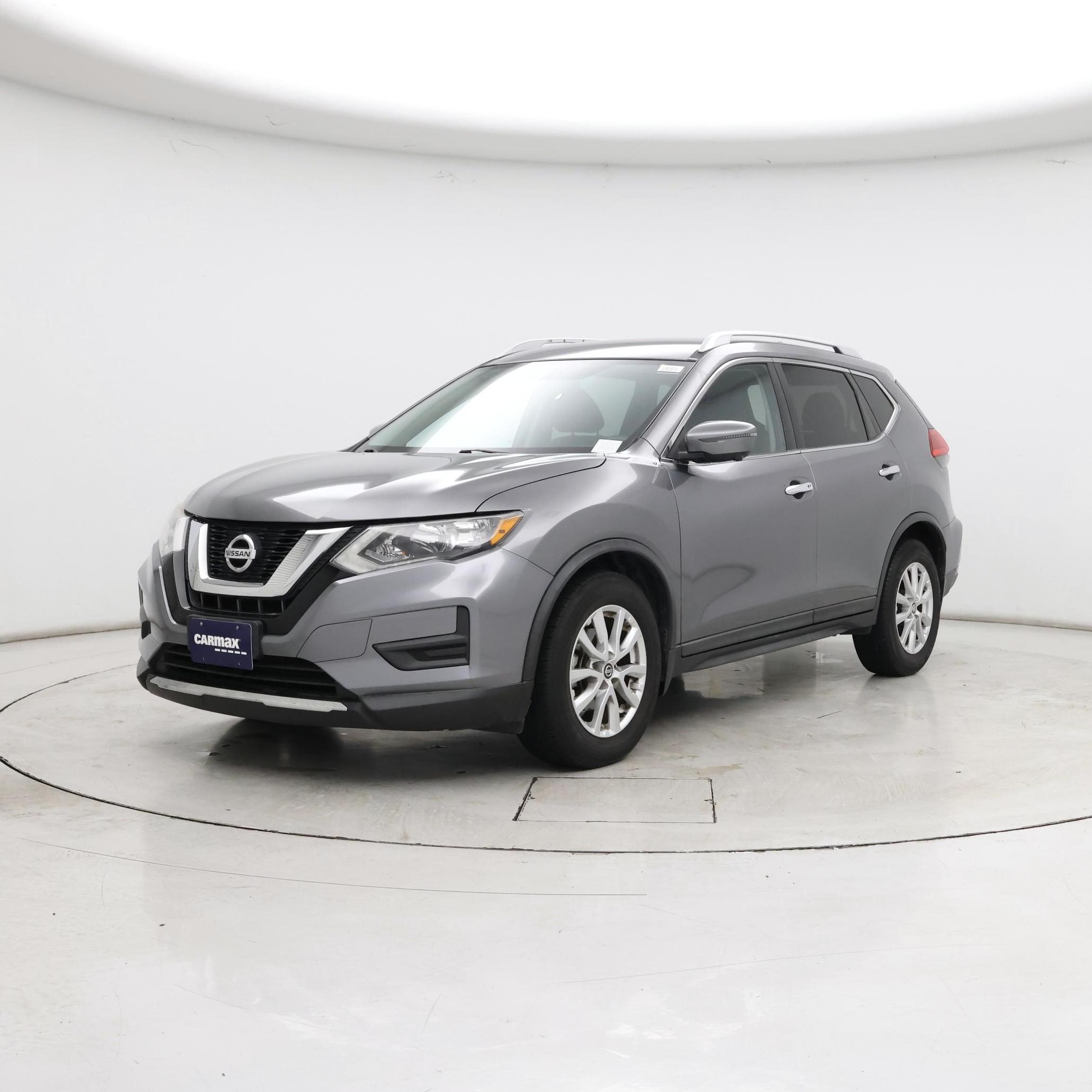 Thumbnail: 2017 Nissan Rogue - 4