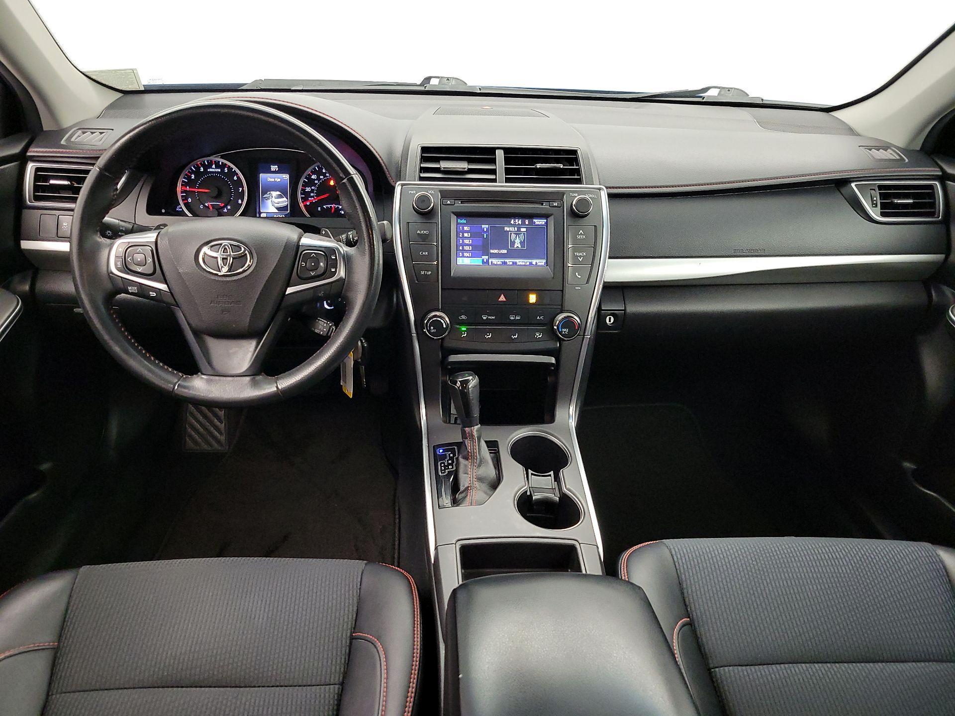 Thumbnail: 2017 Toyota Camry - 9