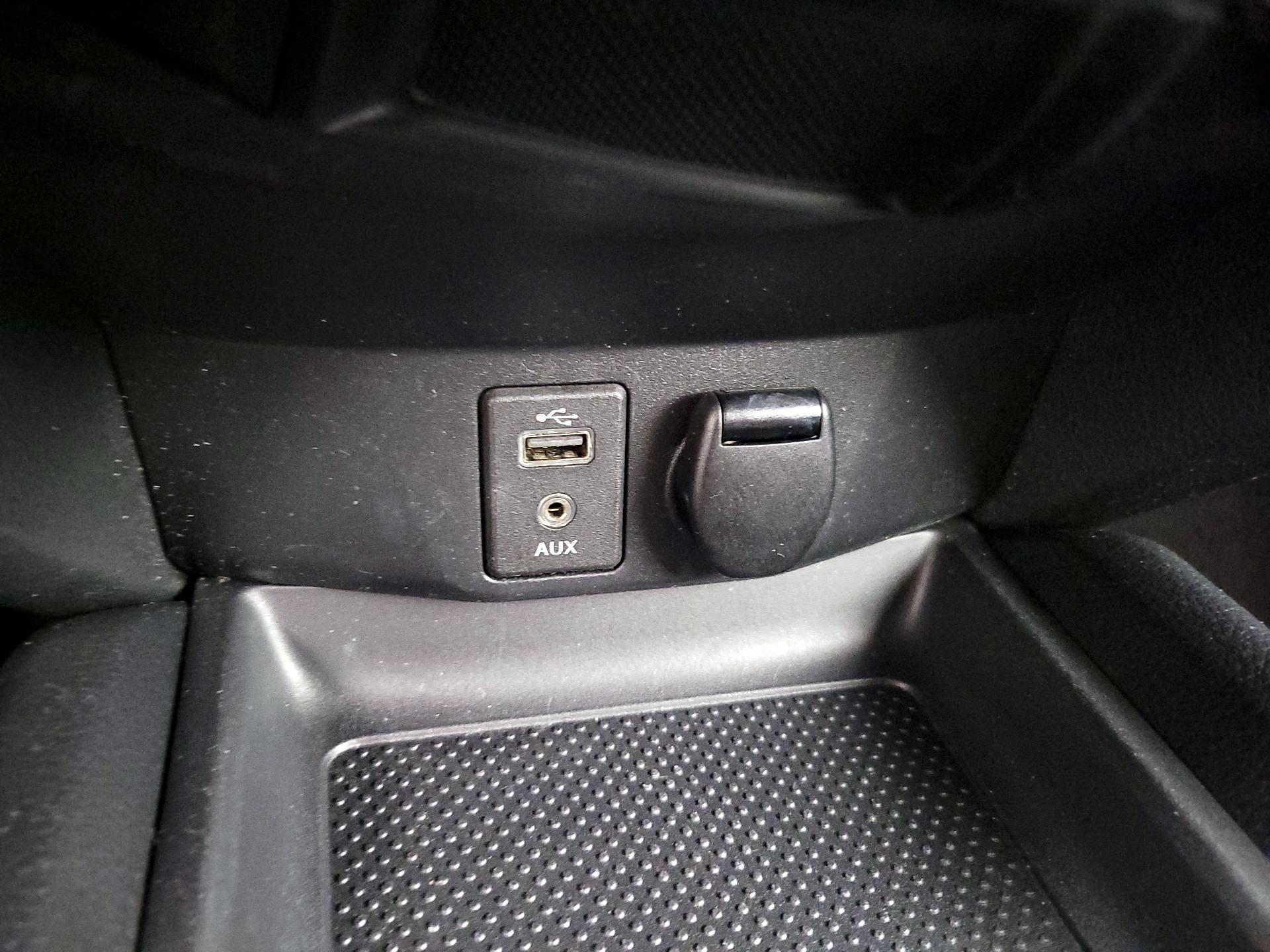 Thumbnail: 2017 Nissan Rogue - 18