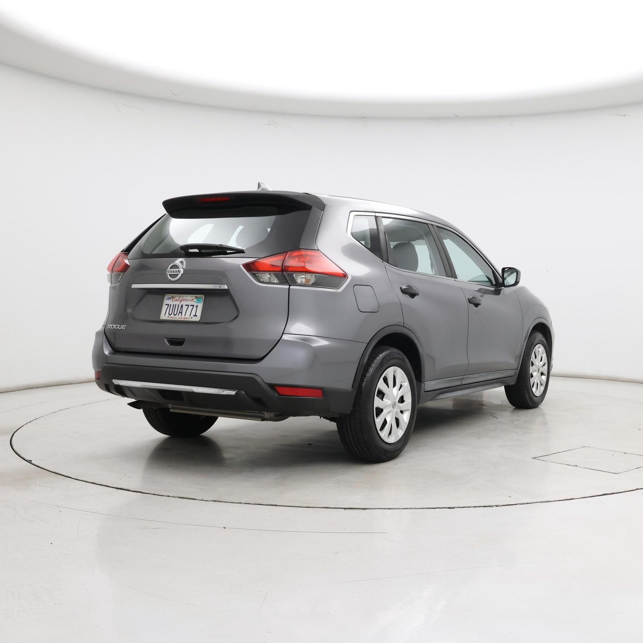 Thumbnail: 2017 Nissan Rogue - 8