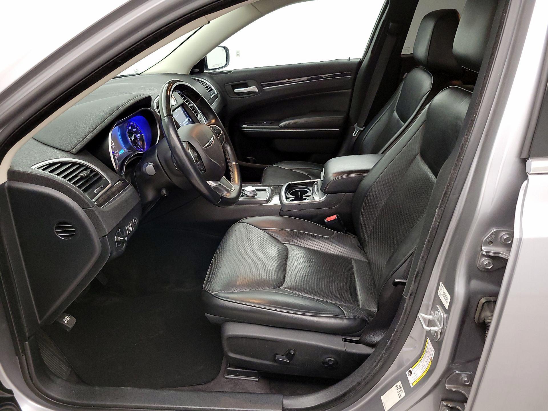 Thumbnail: 2018 Chrysler 300 - 11