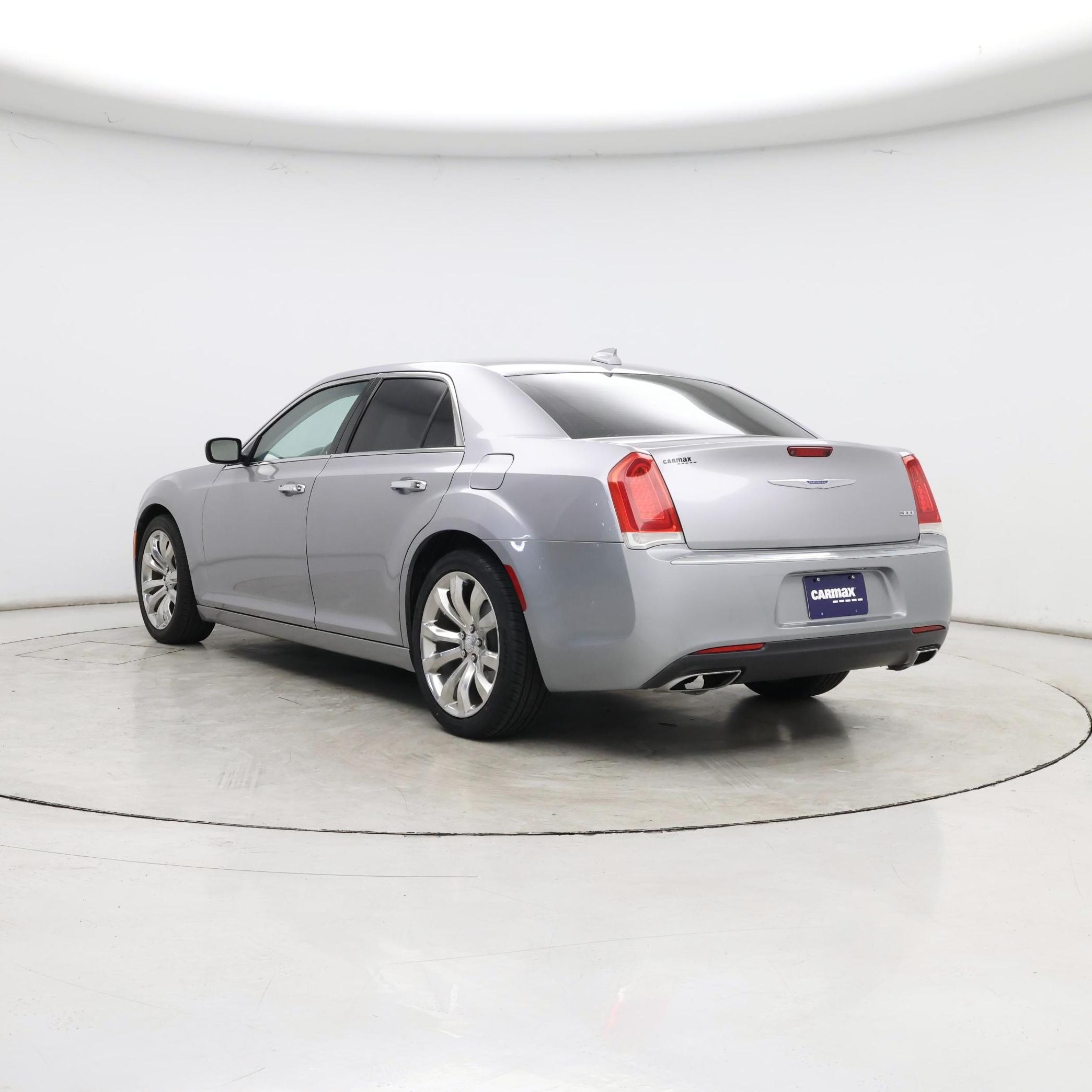 Thumbnail: 2018 Chrysler 300 - 2