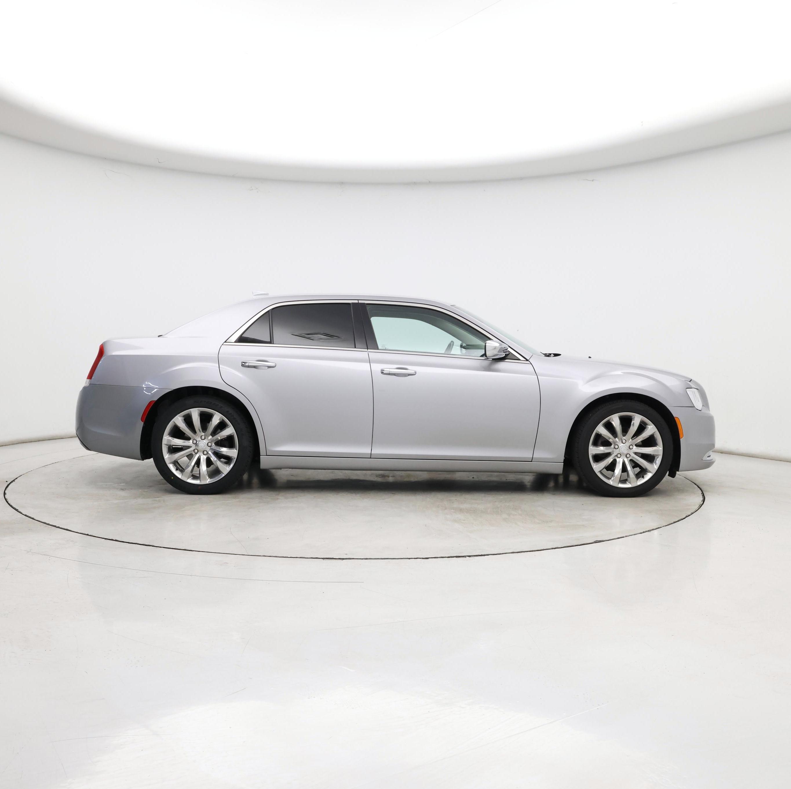 Thumbnail: 2018 Chrysler 300 - 7