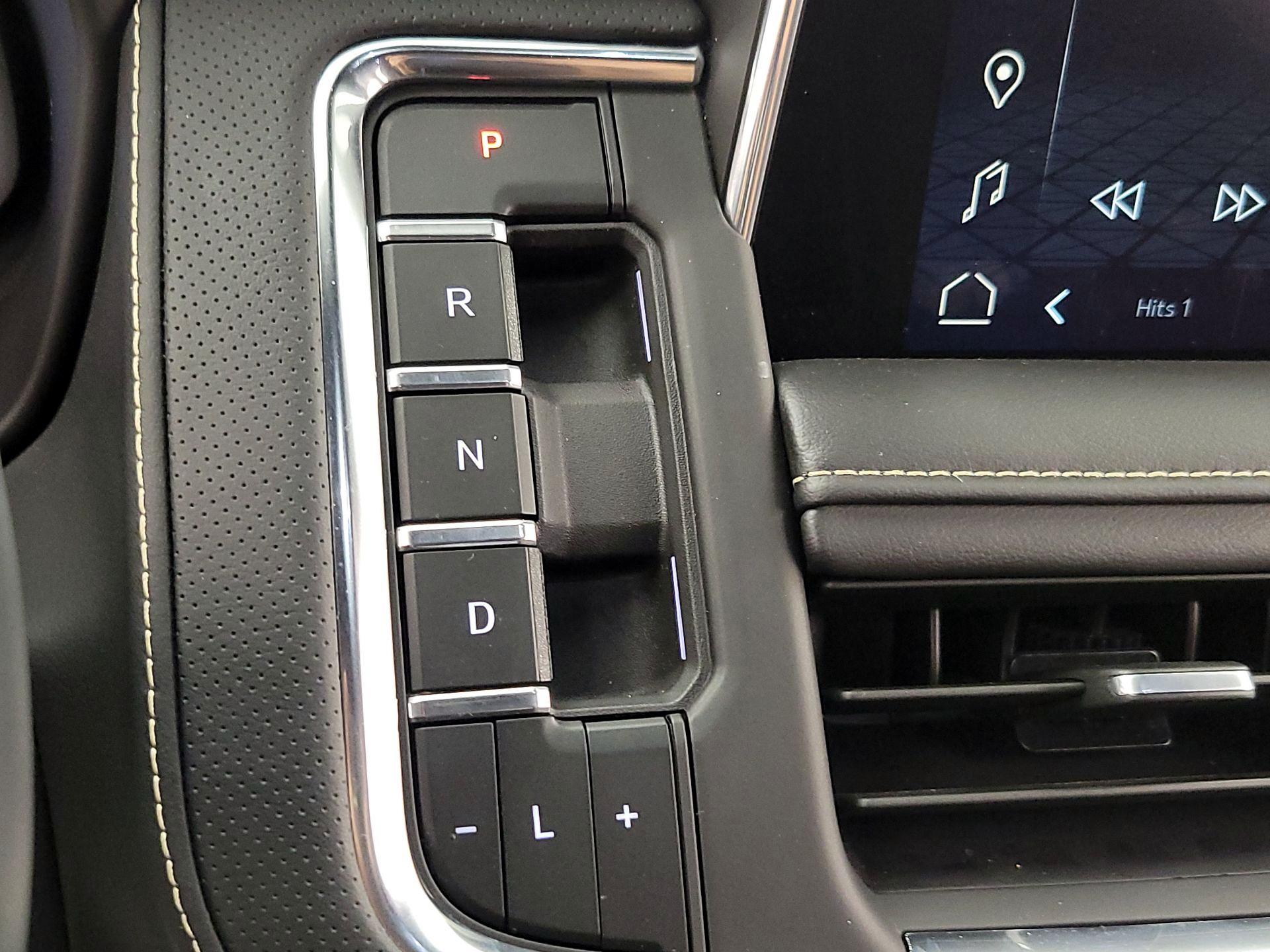 Thumbnail: 2023 GMC Yukon - 18