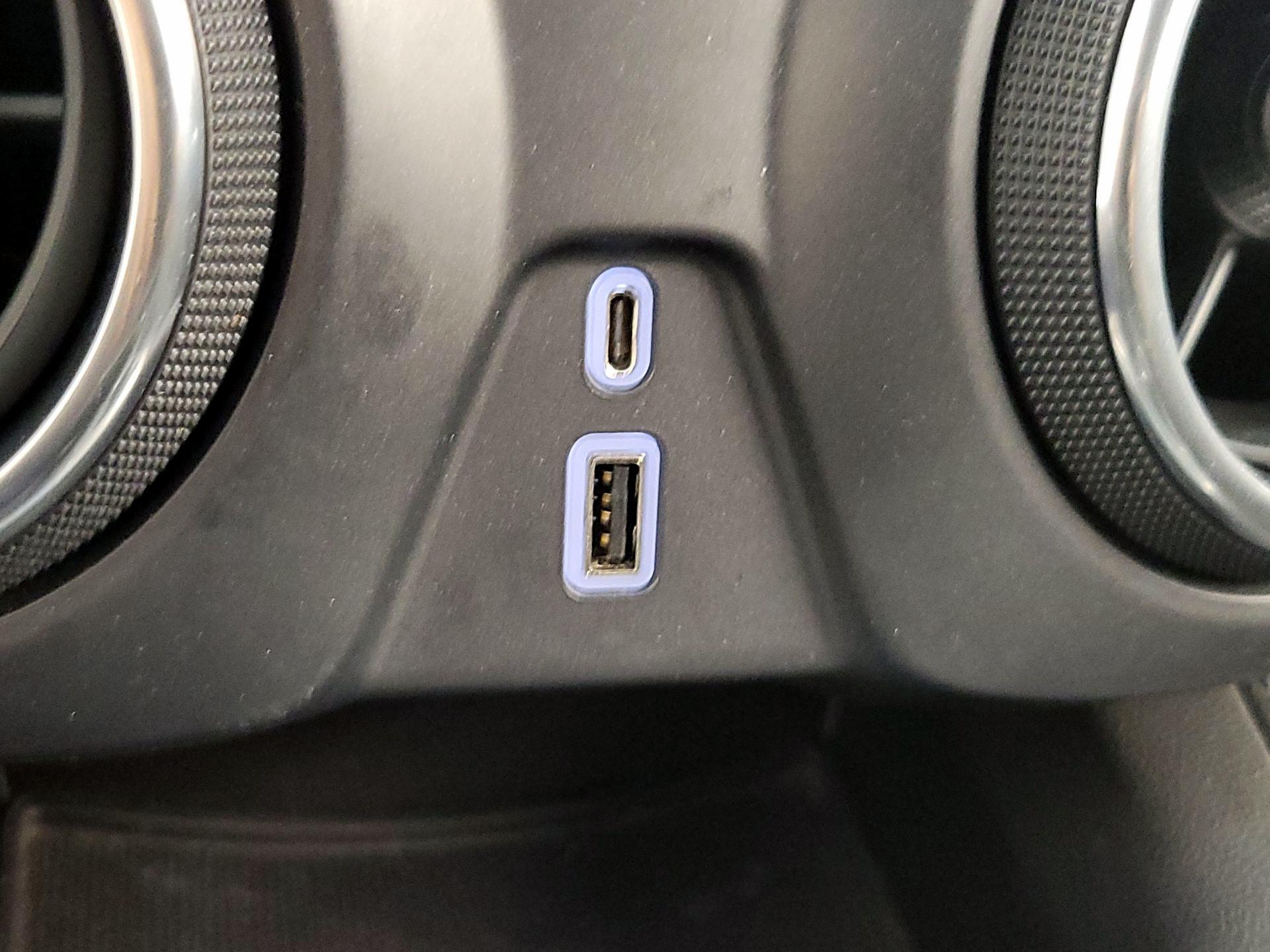 Thumbnail: 2019 Chevrolet Blazer - 18