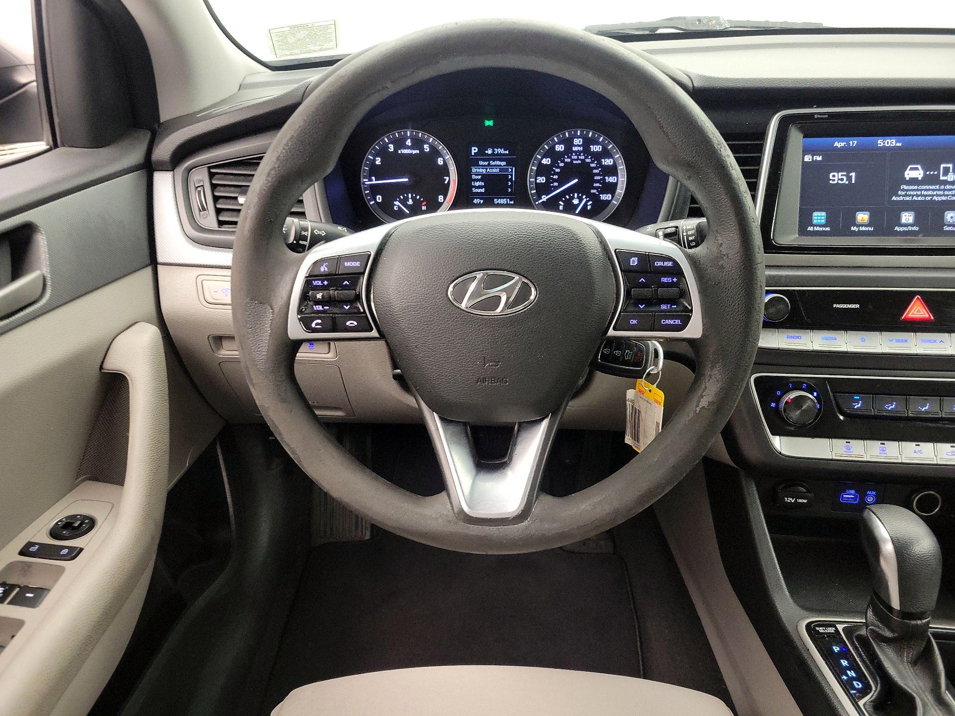 Thumbnail: 2019 Hyundai Sonata - 10