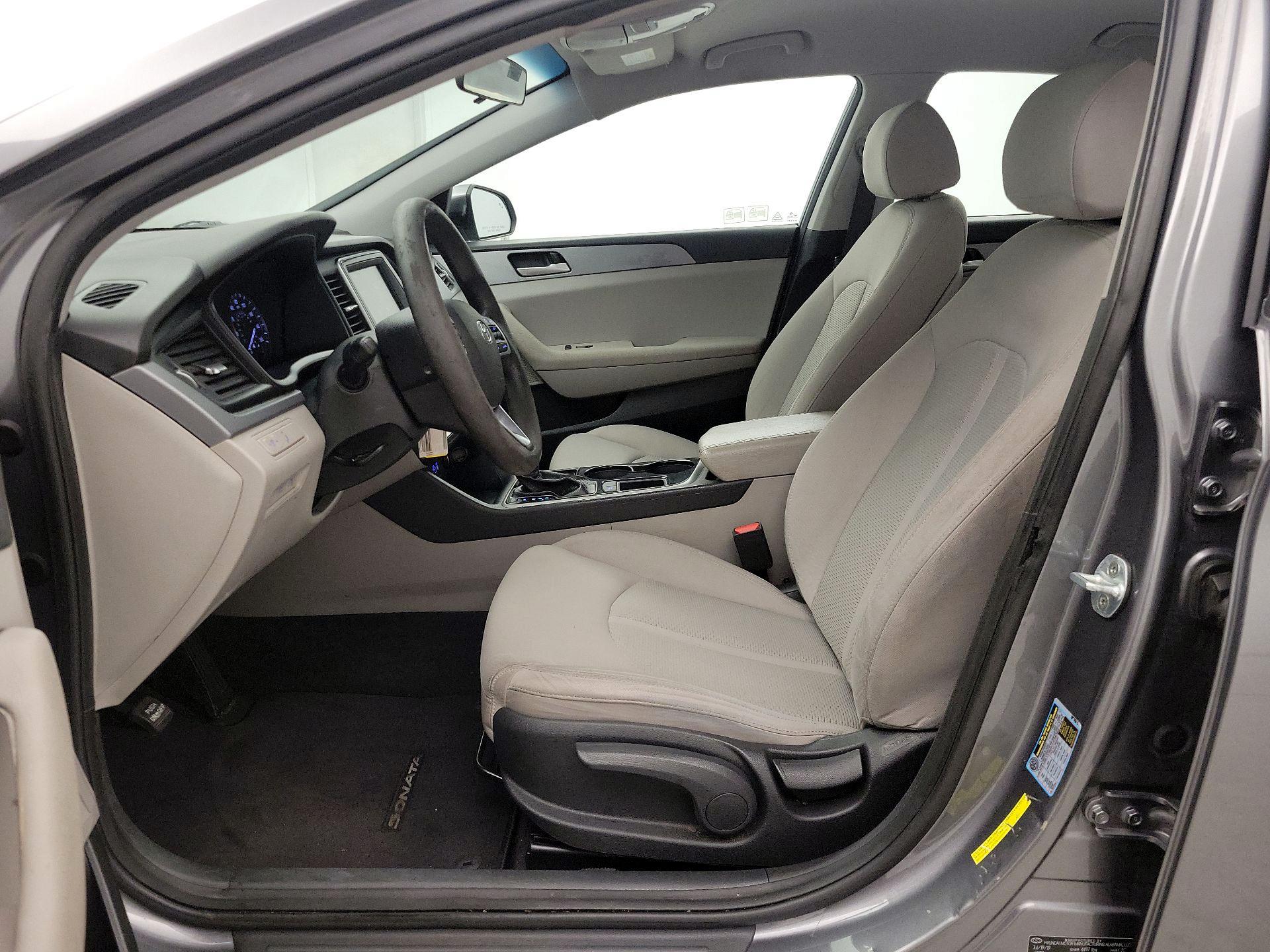 Thumbnail: 2019 Hyundai Sonata - 11