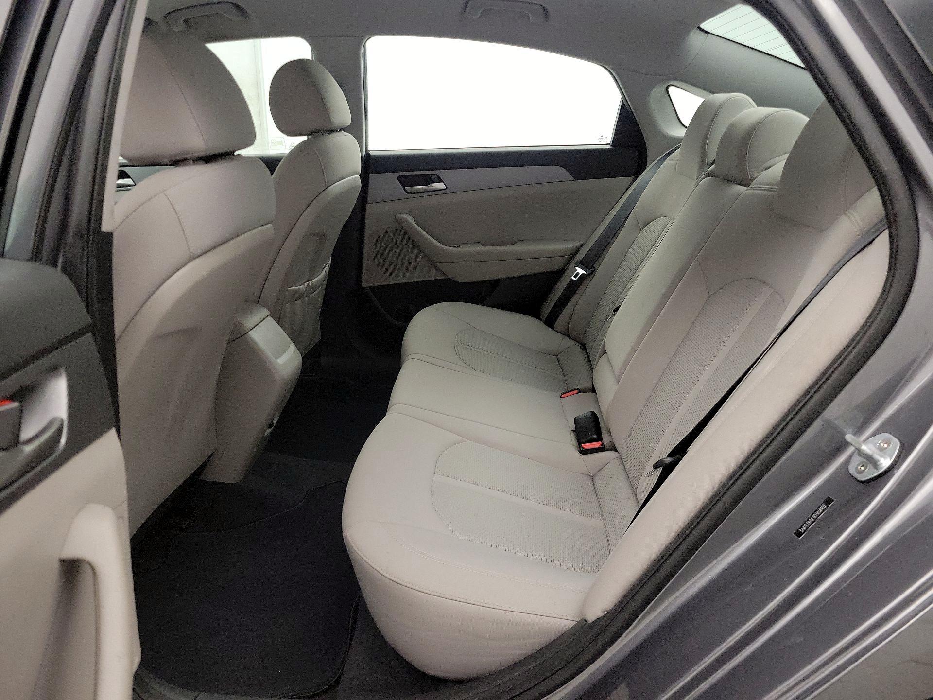 Thumbnail: 2019 Hyundai Sonata - 19