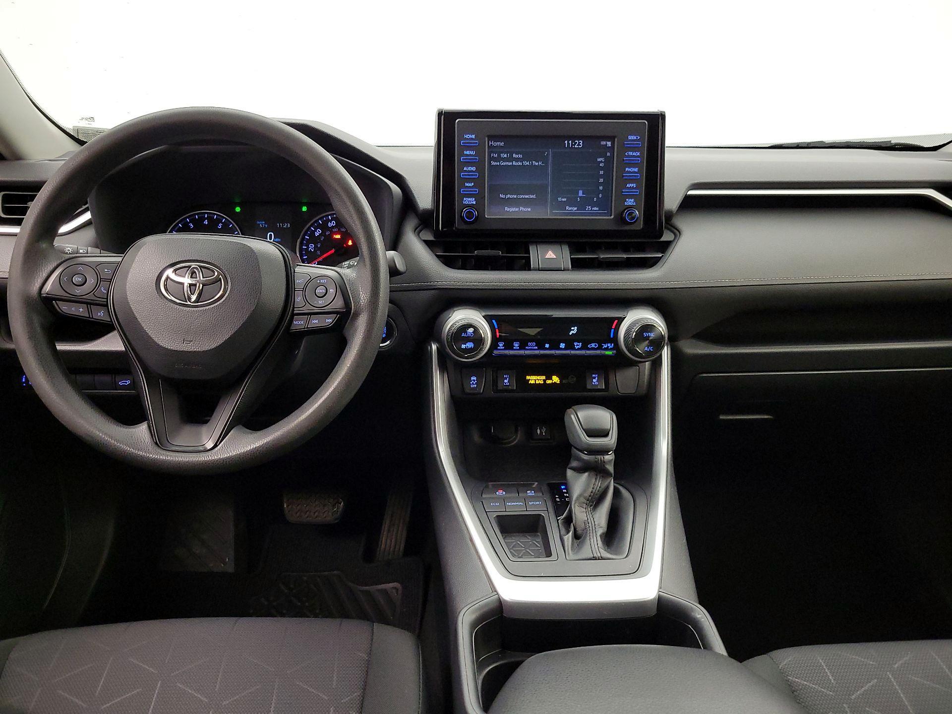 Thumbnail: 2019 Toyota RAV4 - 9