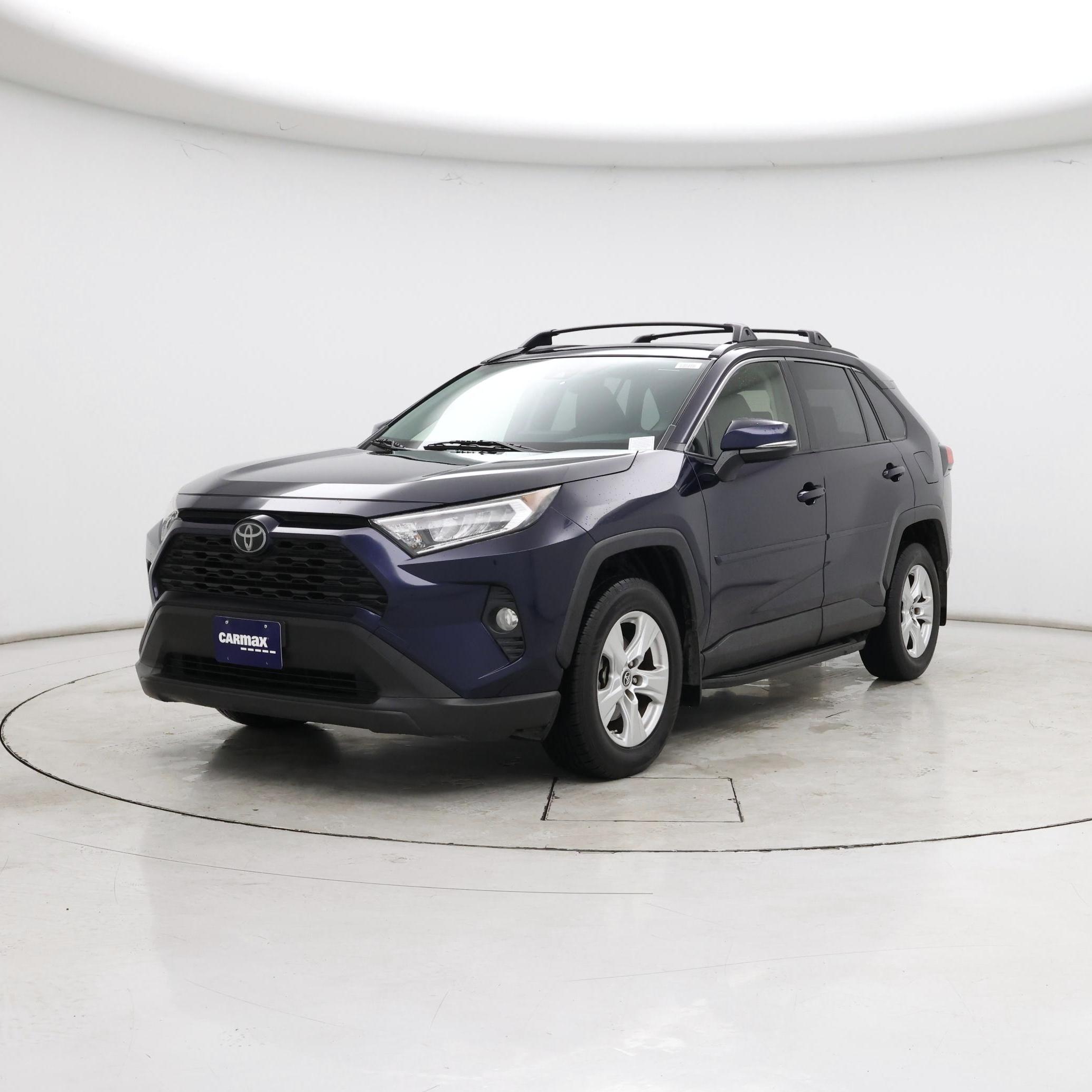 Thumbnail: 2019 Toyota RAV4 - 4