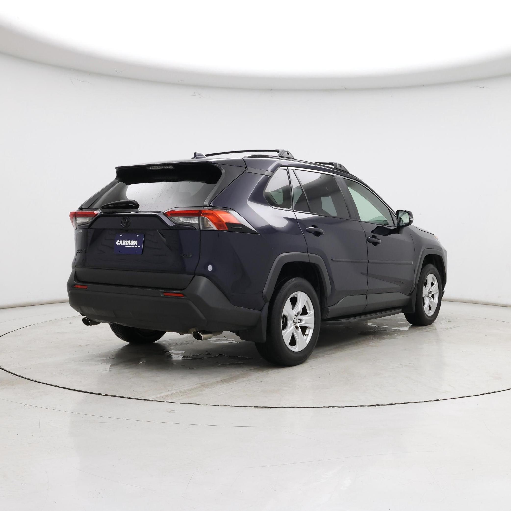 Thumbnail: 2019 Toyota RAV4 - 8