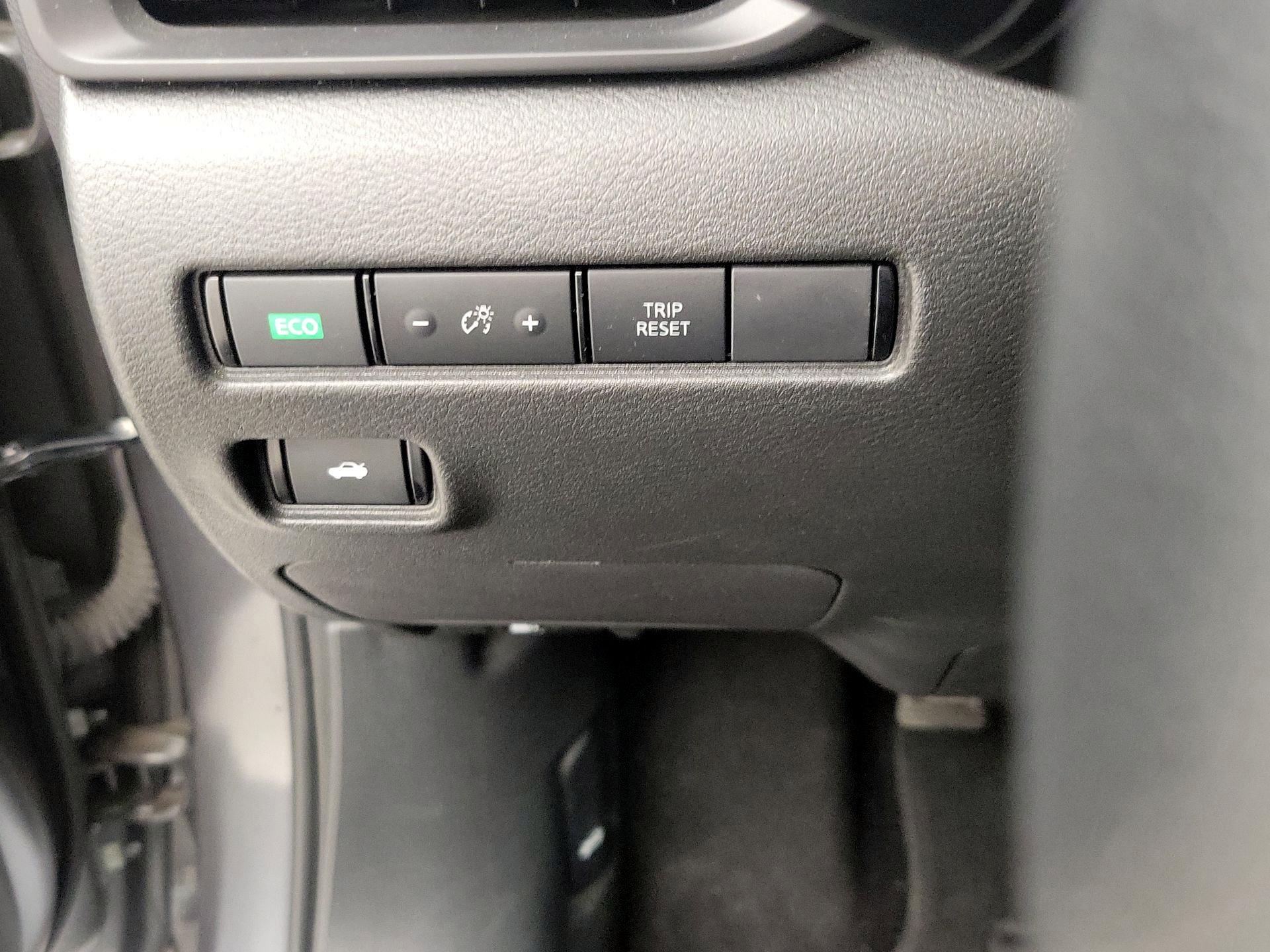 Thumbnail: 2023 Nissan Sentra - 13