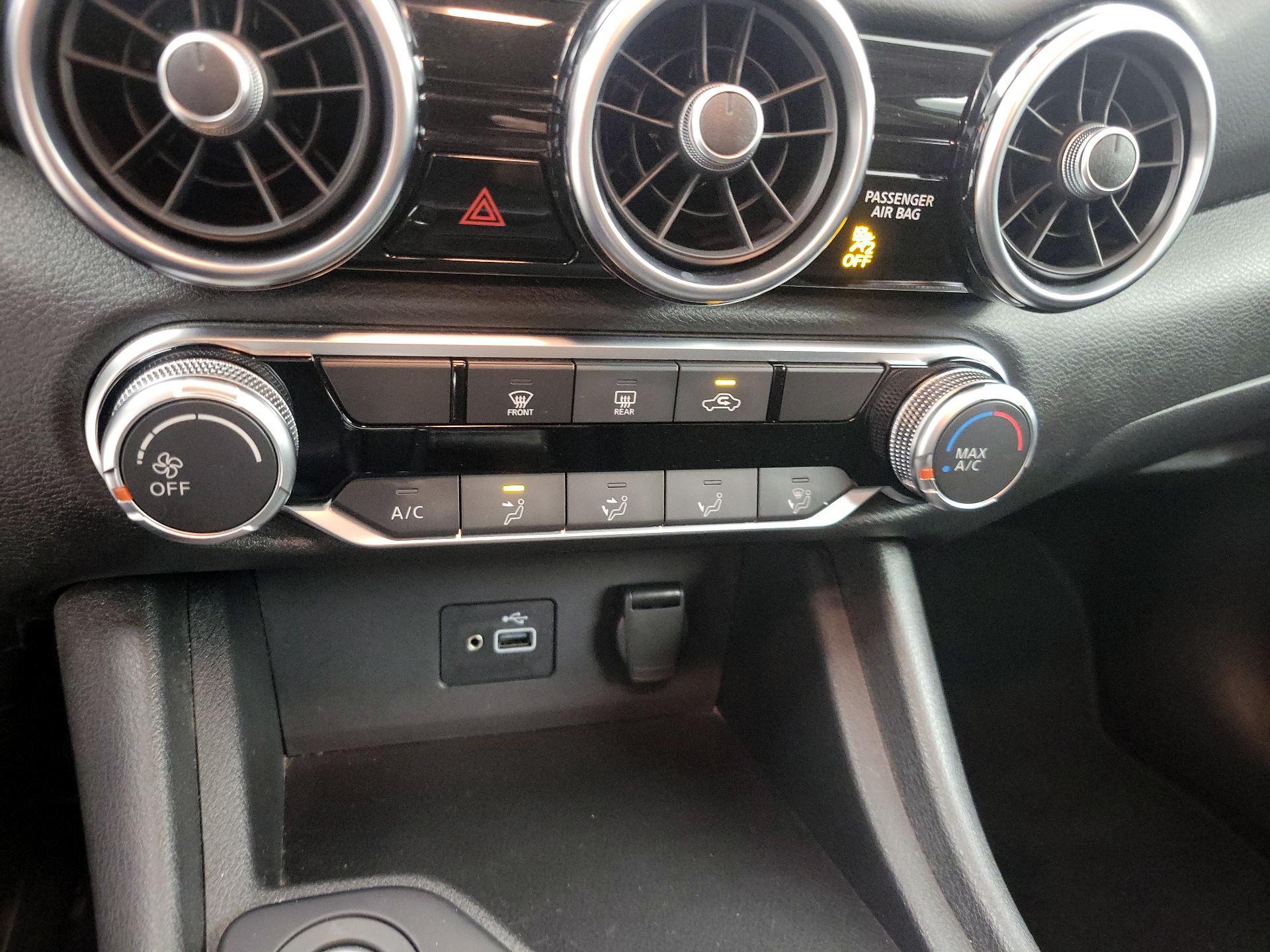 Thumbnail: 2023 Nissan Sentra - 16