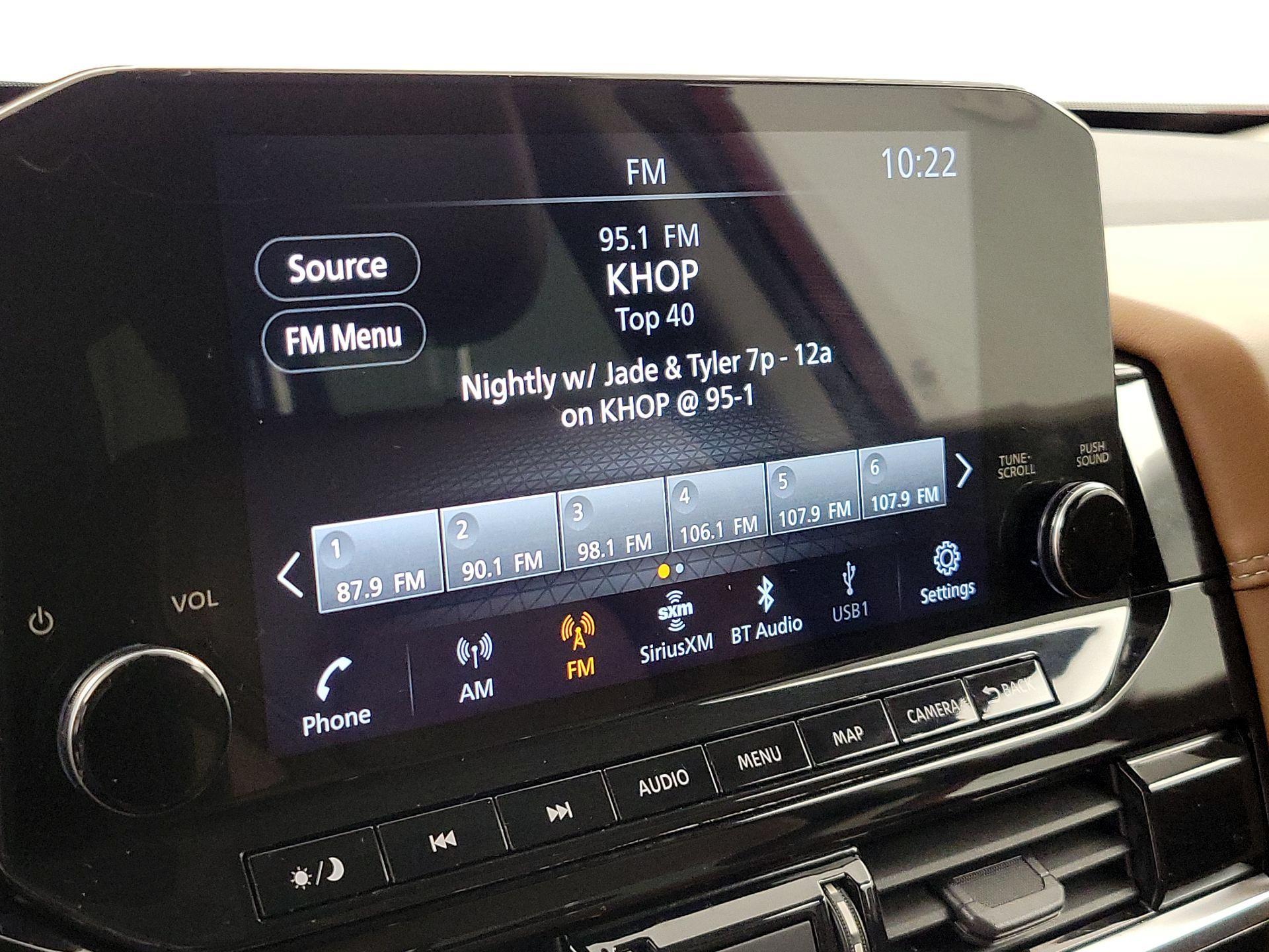 Thumbnail: 2023 Nissan Pathfinder - 16