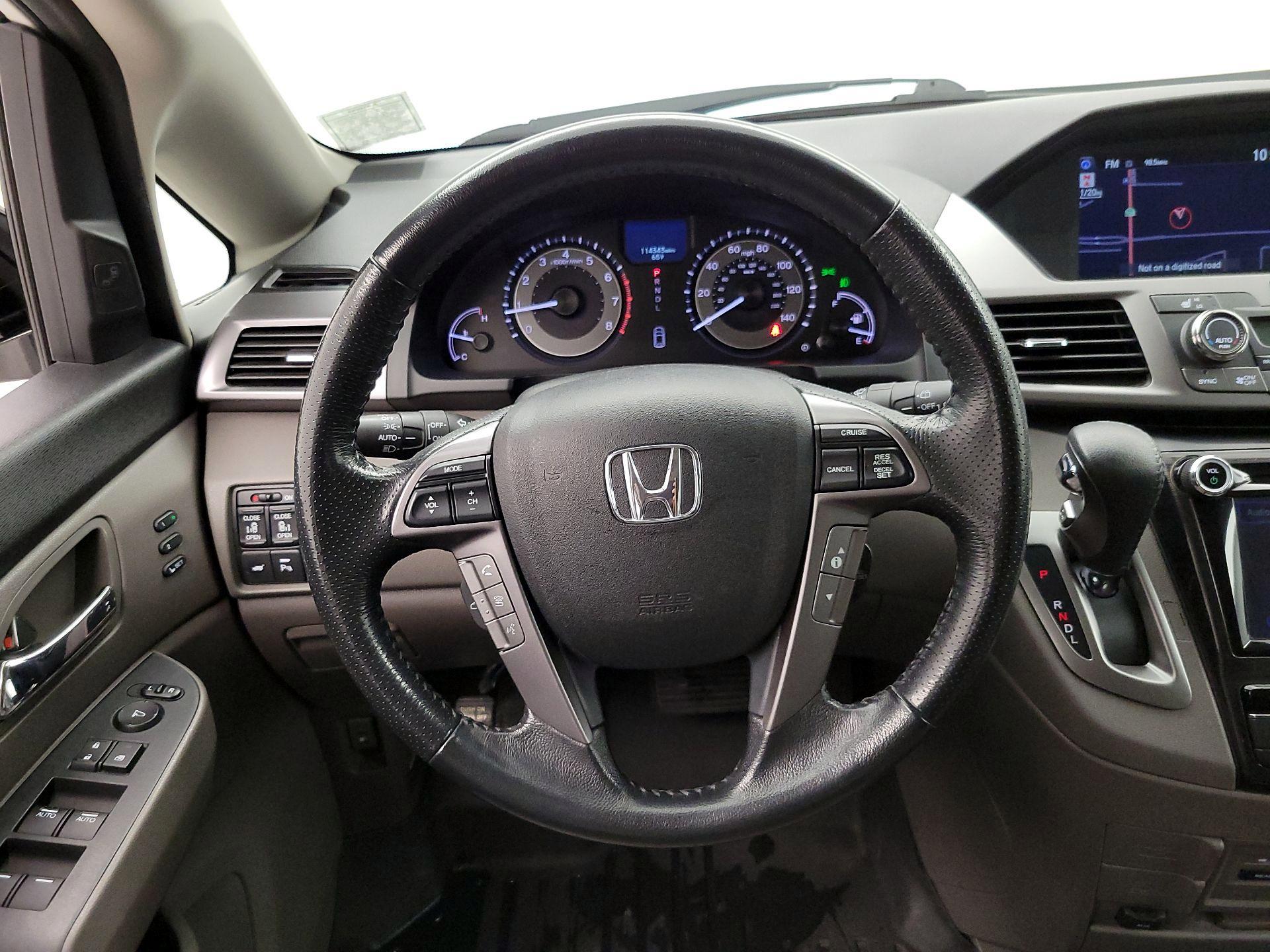 Thumbnail: 2014 Honda Odyssey - 10