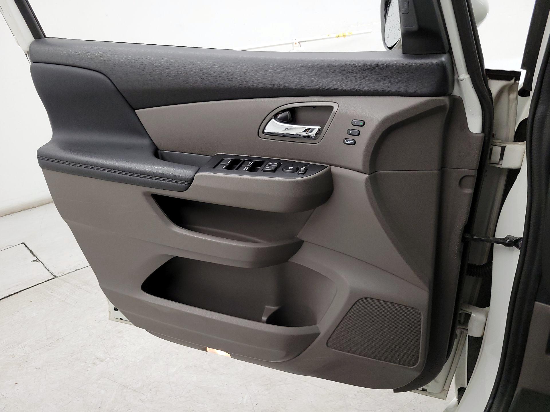 Thumbnail: 2014 Honda Odyssey - 12