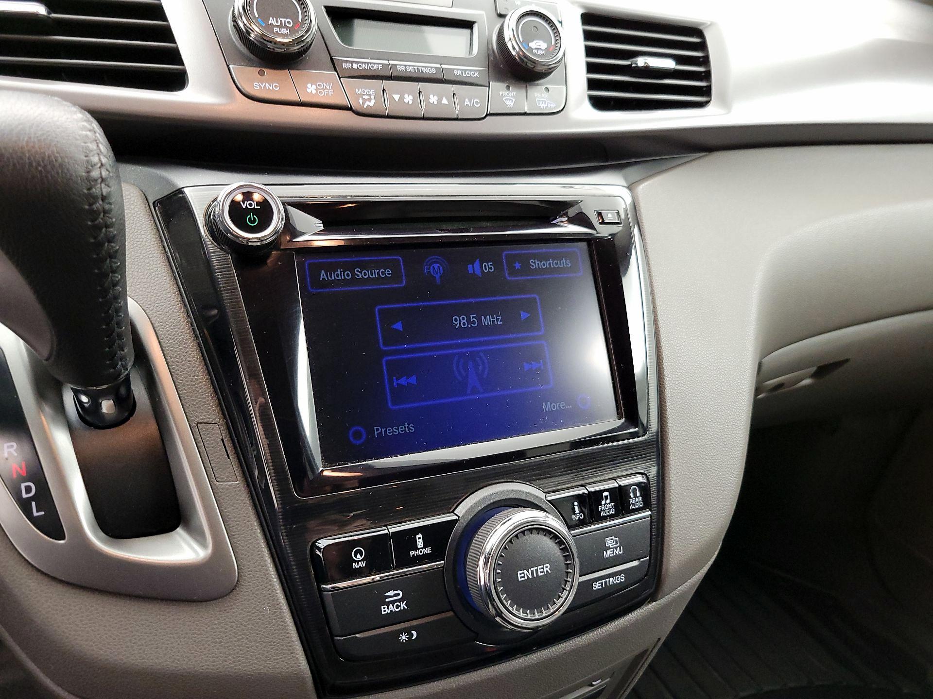 Thumbnail: 2014 Honda Odyssey - 16